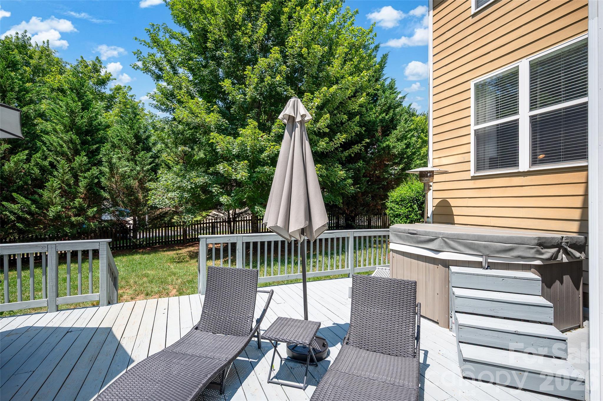 10104 Treetop Lane — Cornelius