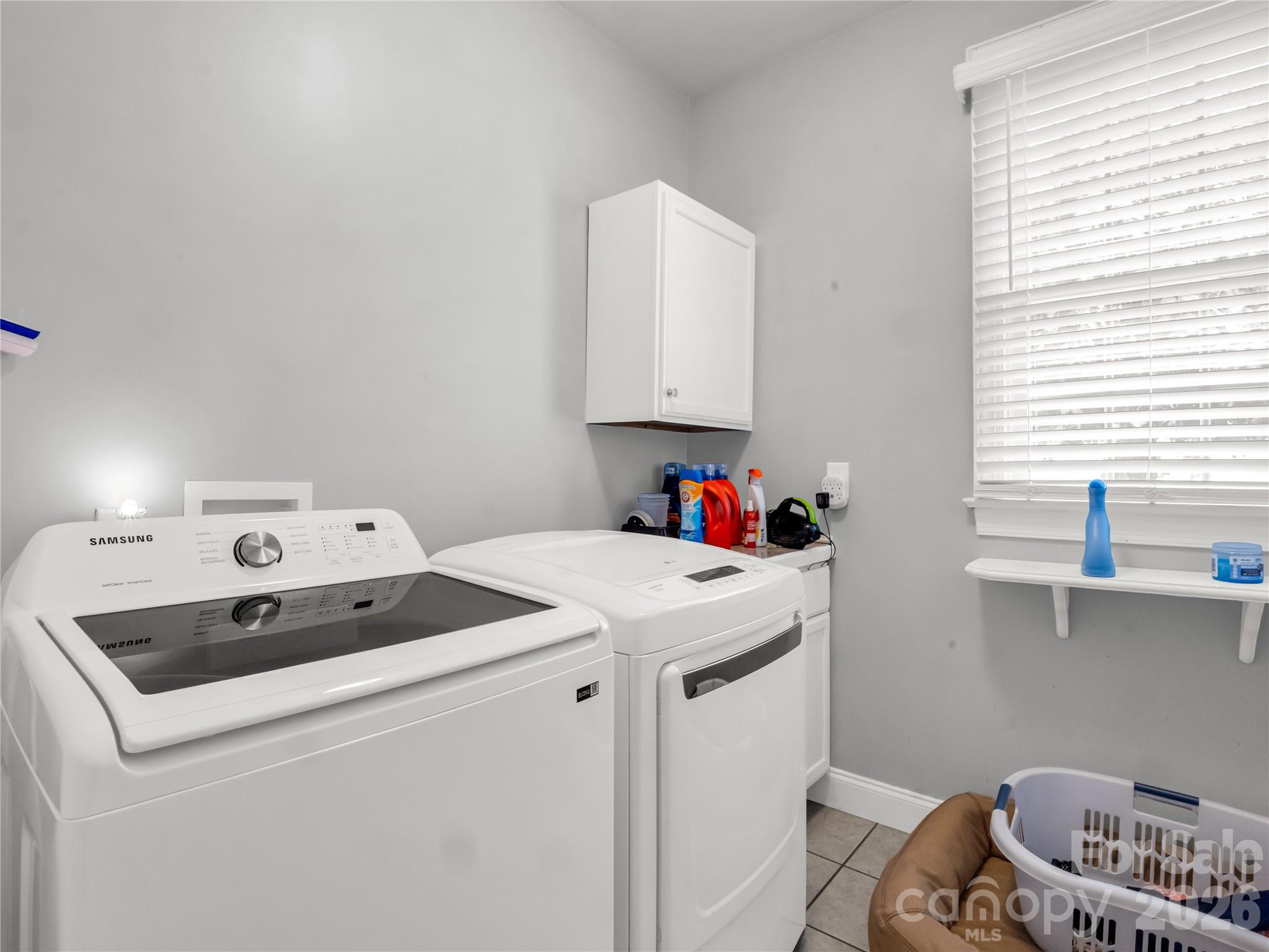 167 Green Meadows Drive — Forest City