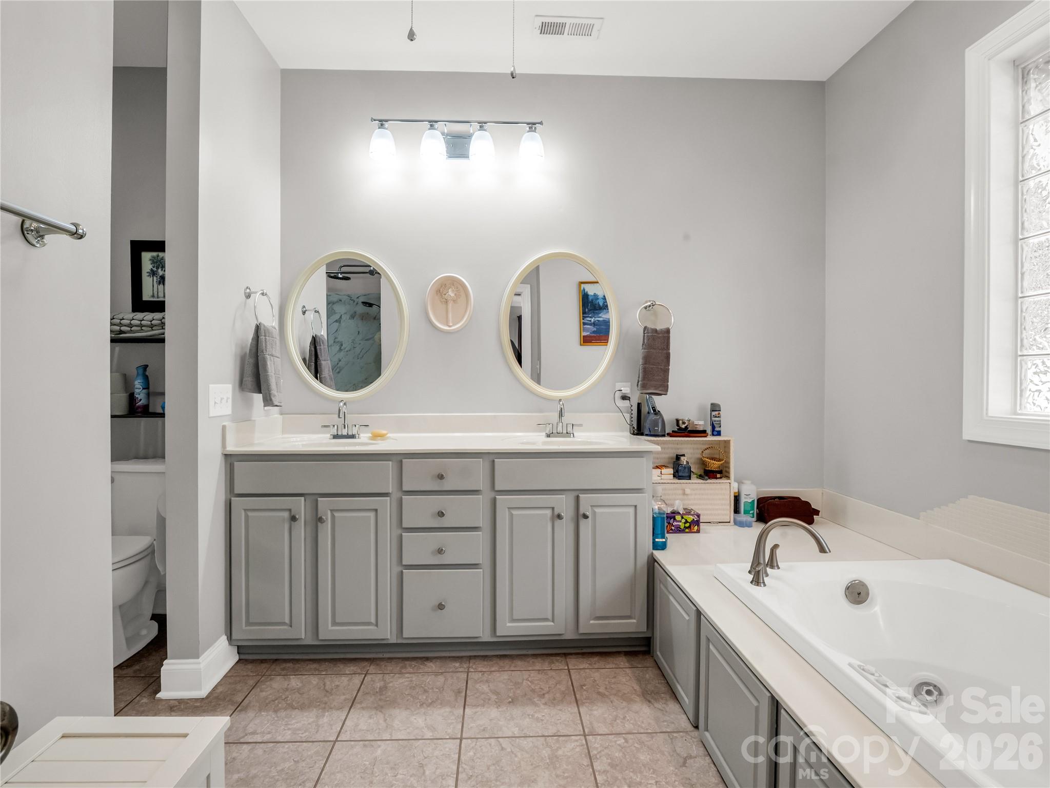 167 Green Meadows Drive — Forest City