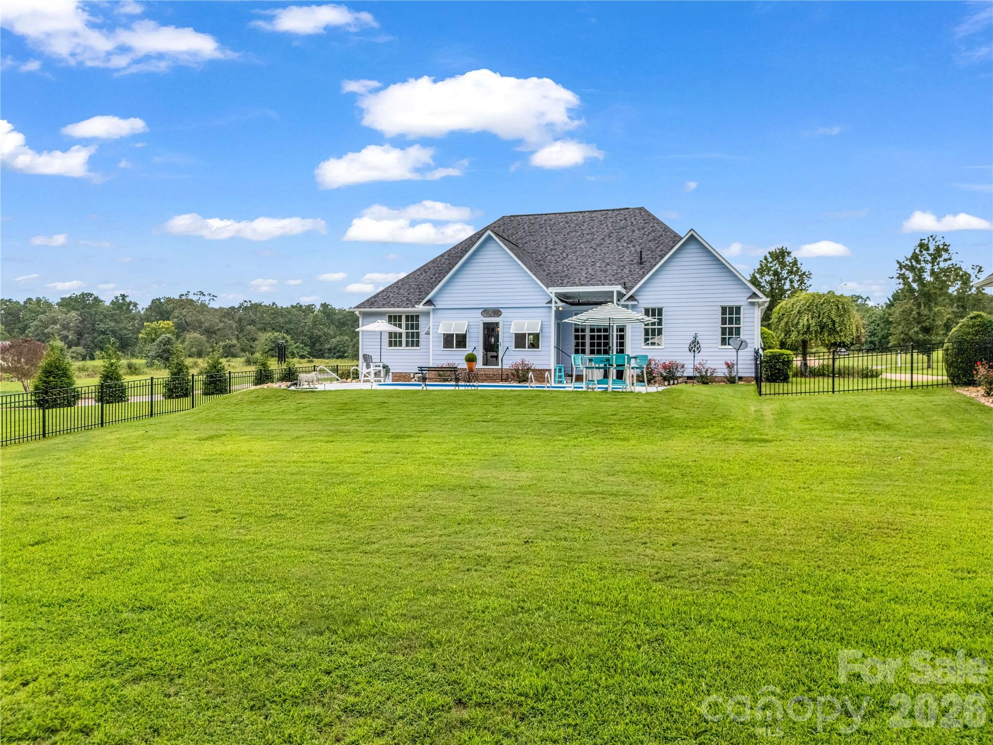 167 Green Meadows Drive — Forest City