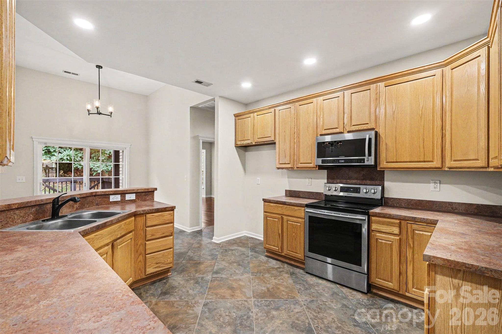 6228 Colonial Garden Drive — Huntersville