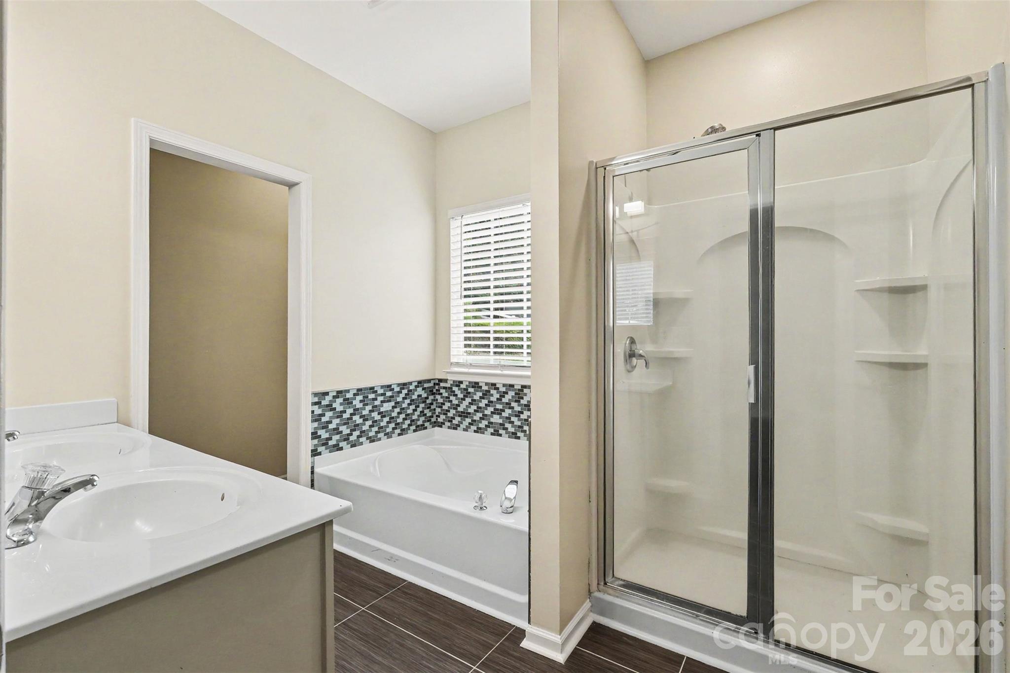 6228 Colonial Garden Drive — Huntersville