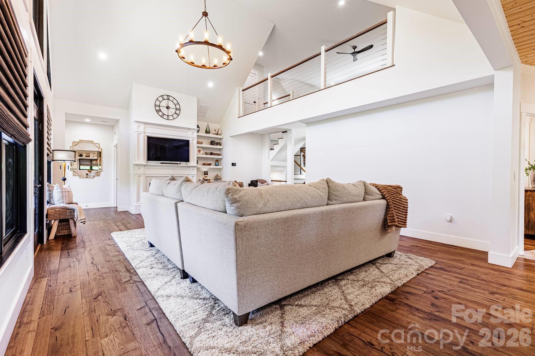 273 Alarka Point — Bryson City