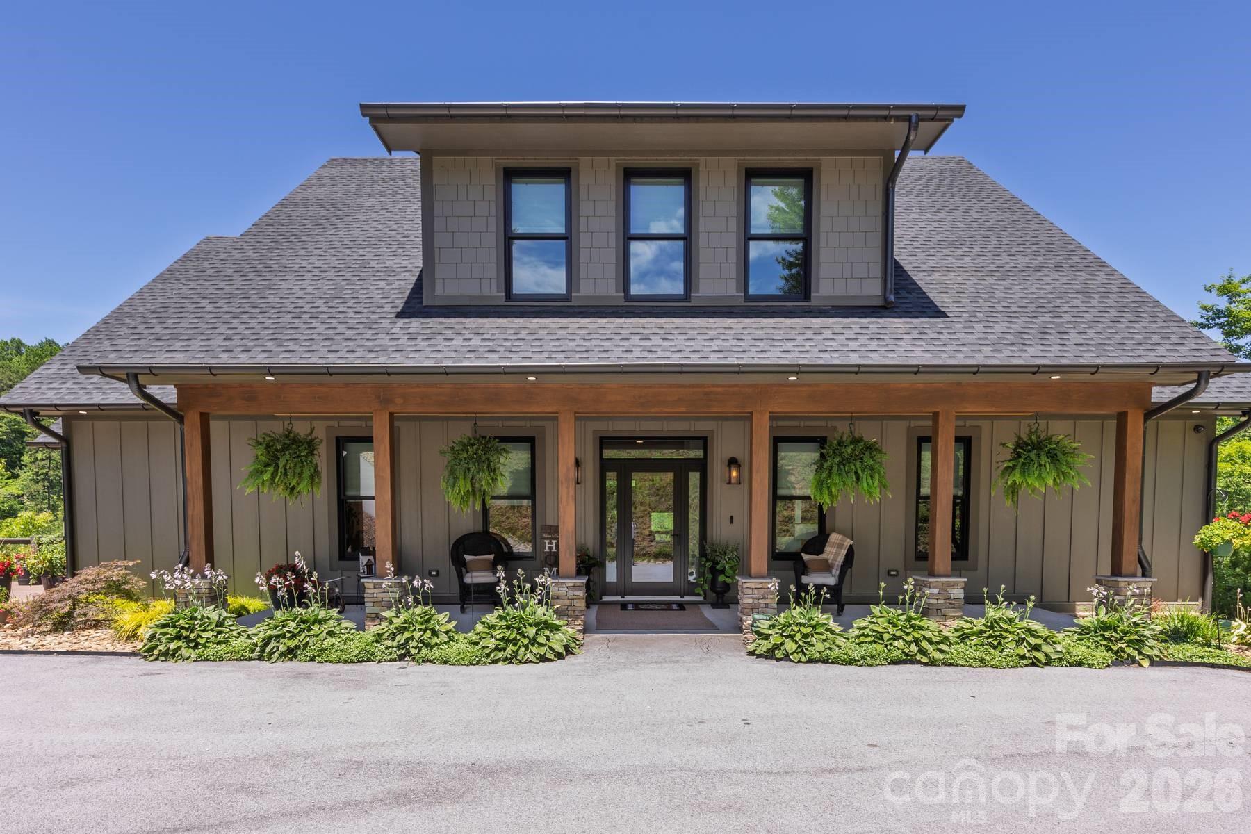 273 Alarka Point — Bryson City