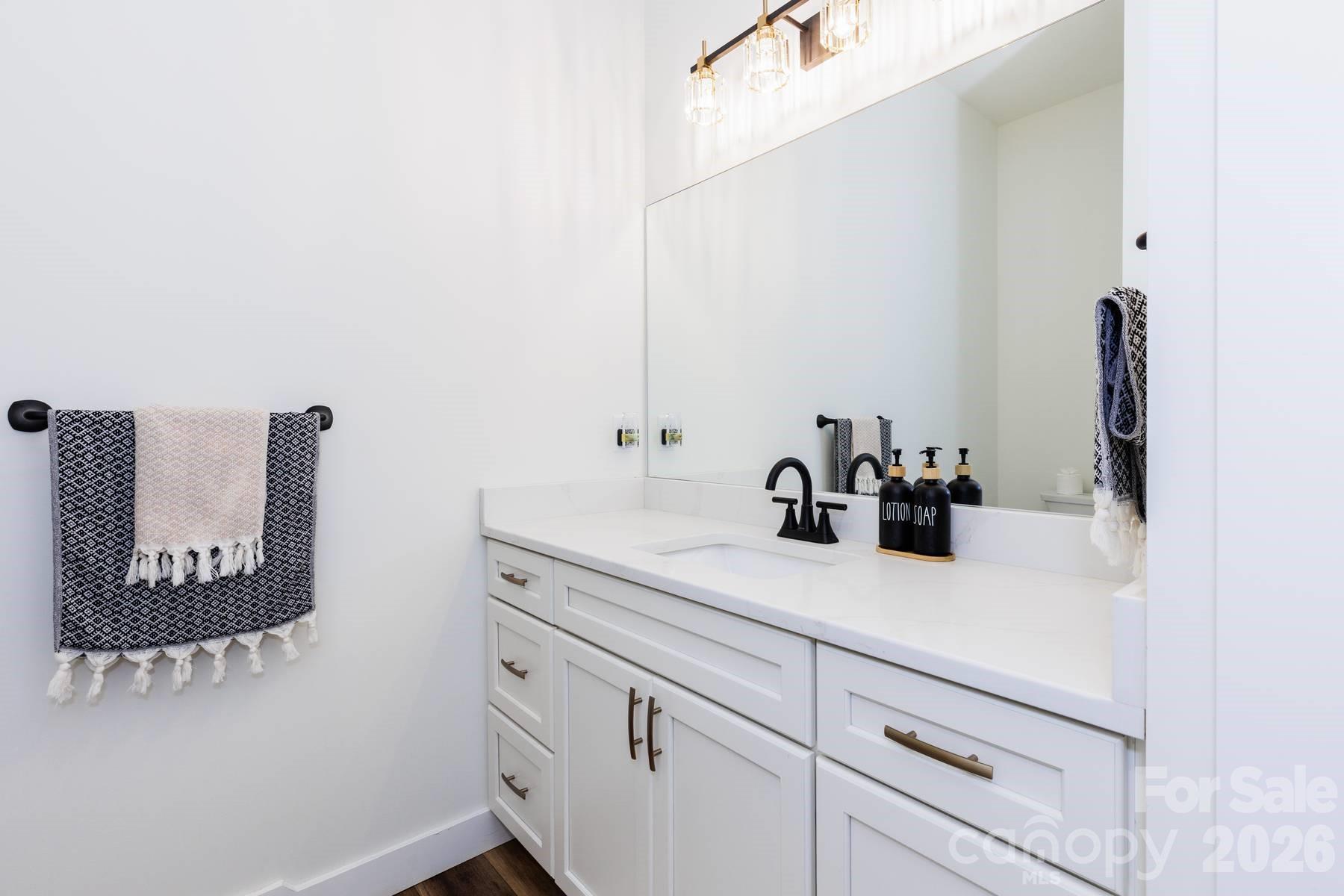 273 Alarka Point — Bryson City