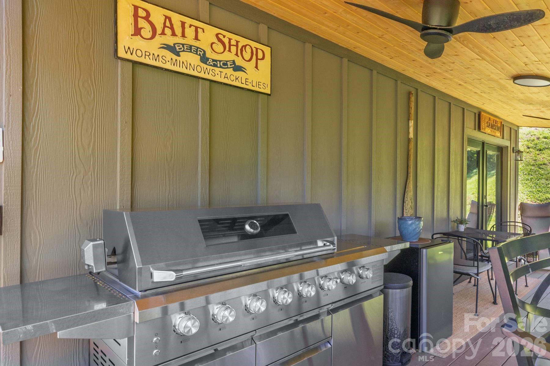 273 Alarka Point — Bryson City