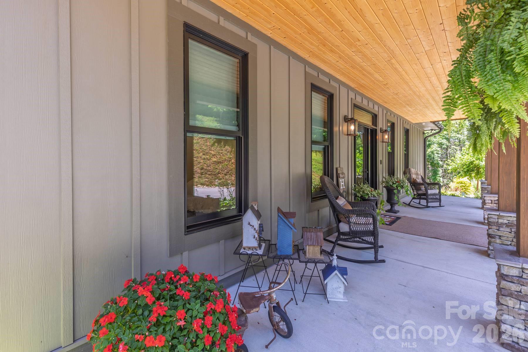 273 Alarka Point — Bryson City
