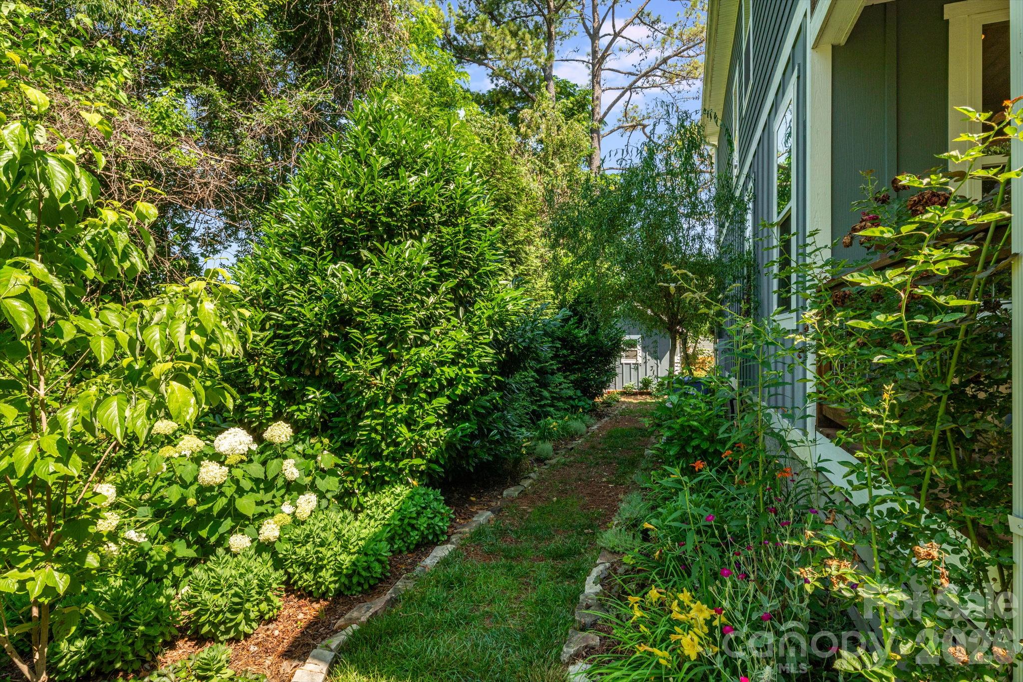 76 Louisiana Avenue — Asheville