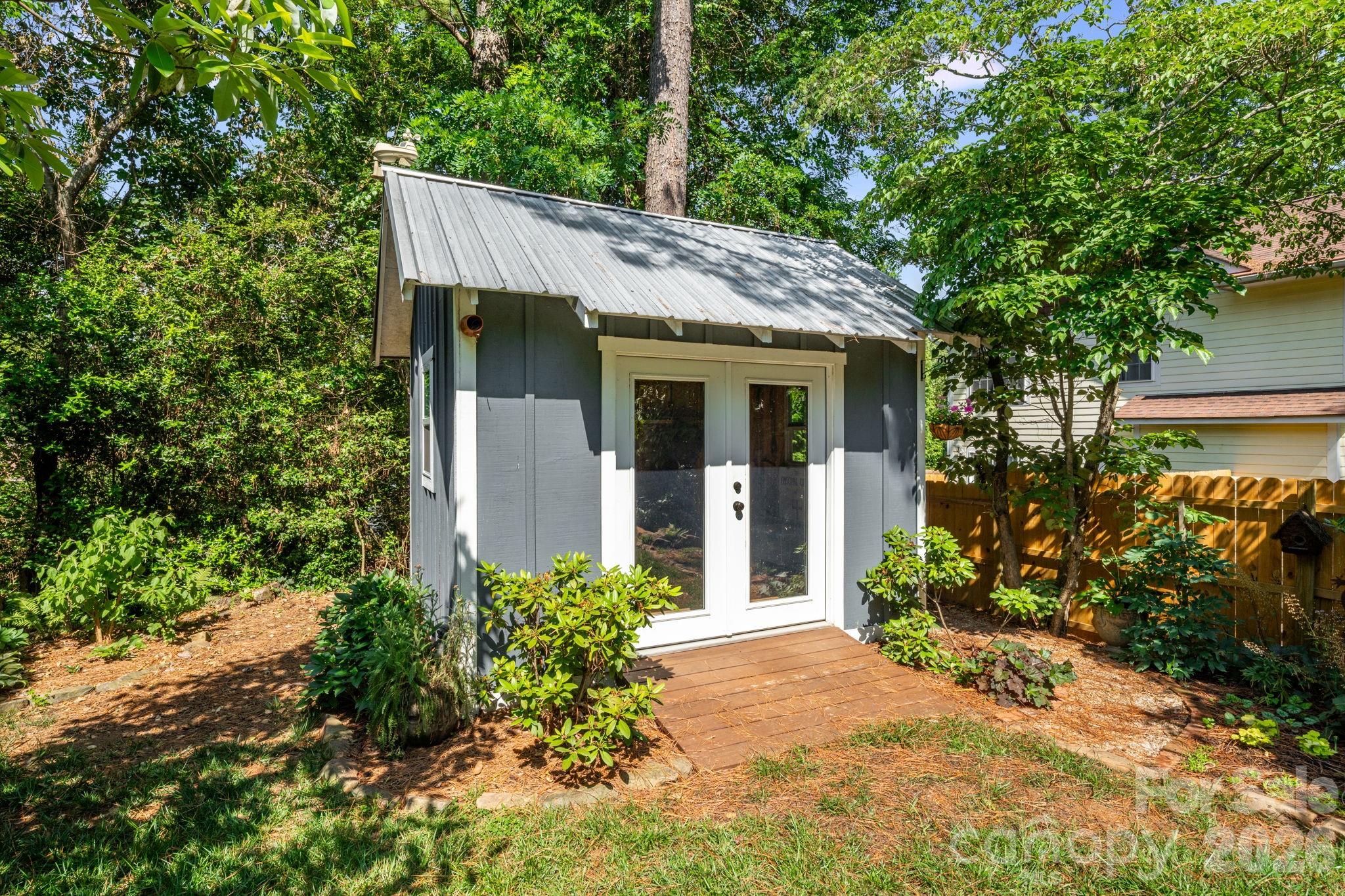 76 Louisiana Avenue — Asheville