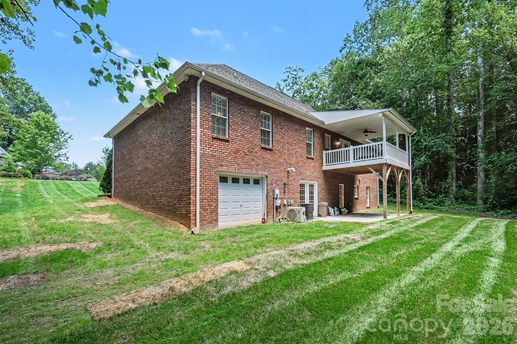1436 20th Avenue Place NE — Hickory