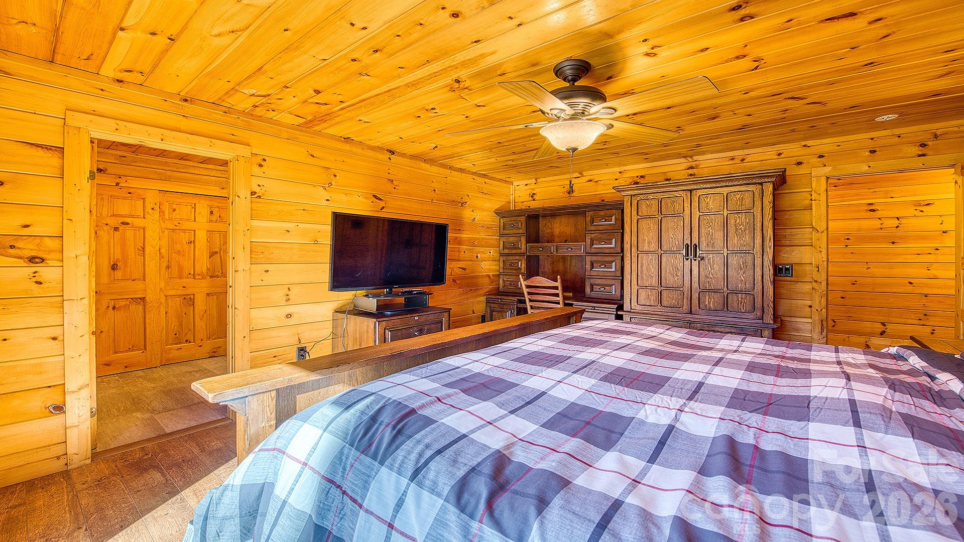 41 Nanny Patch Cove — Maggie Valley