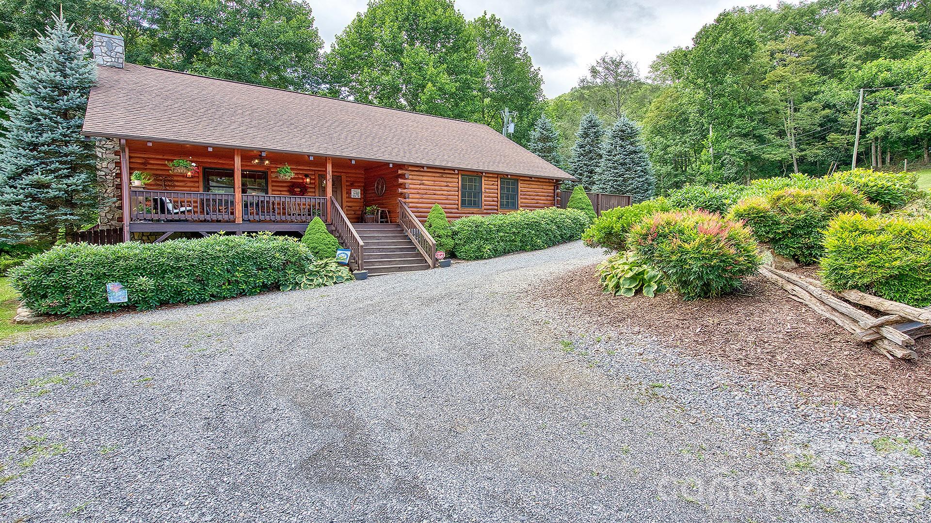 41 Nanny Patch Cove — Maggie Valley