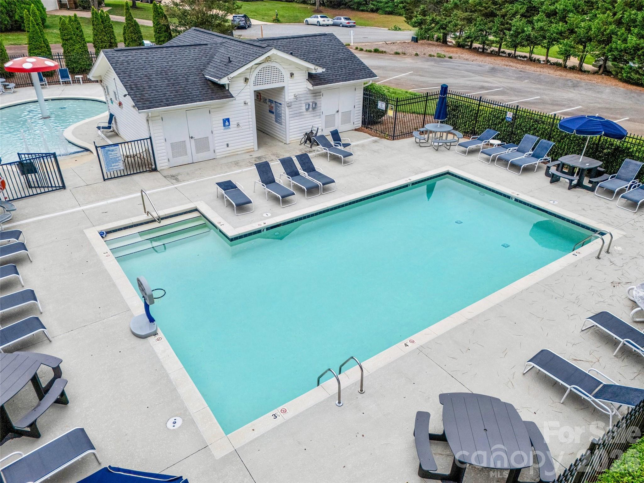171 Longboat Road — Mooresville