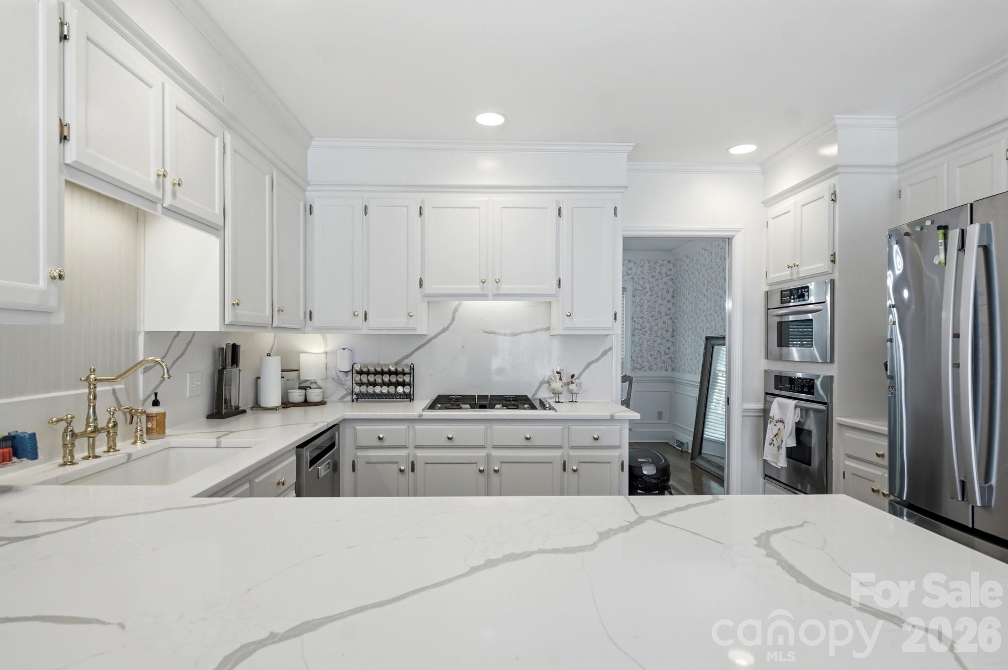 10129 Hanover Glen Road — Charlotte