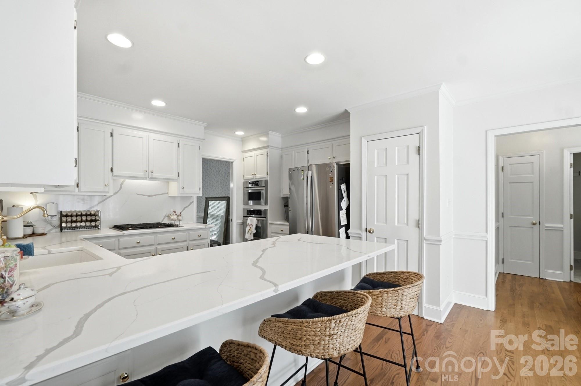10129 Hanover Glen Road — Charlotte