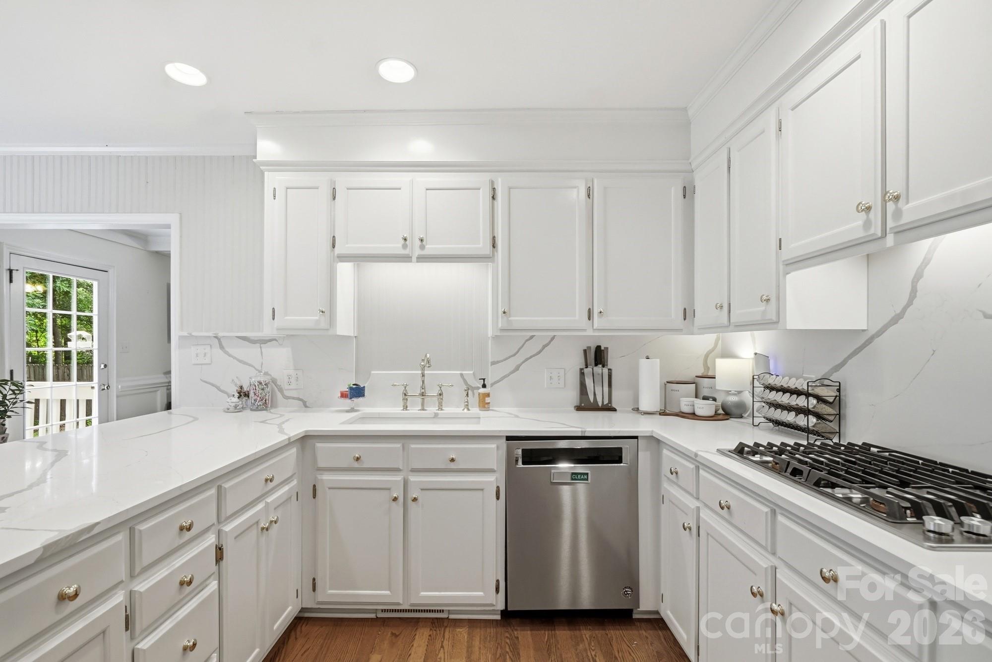 10129 Hanover Glen Road — Charlotte