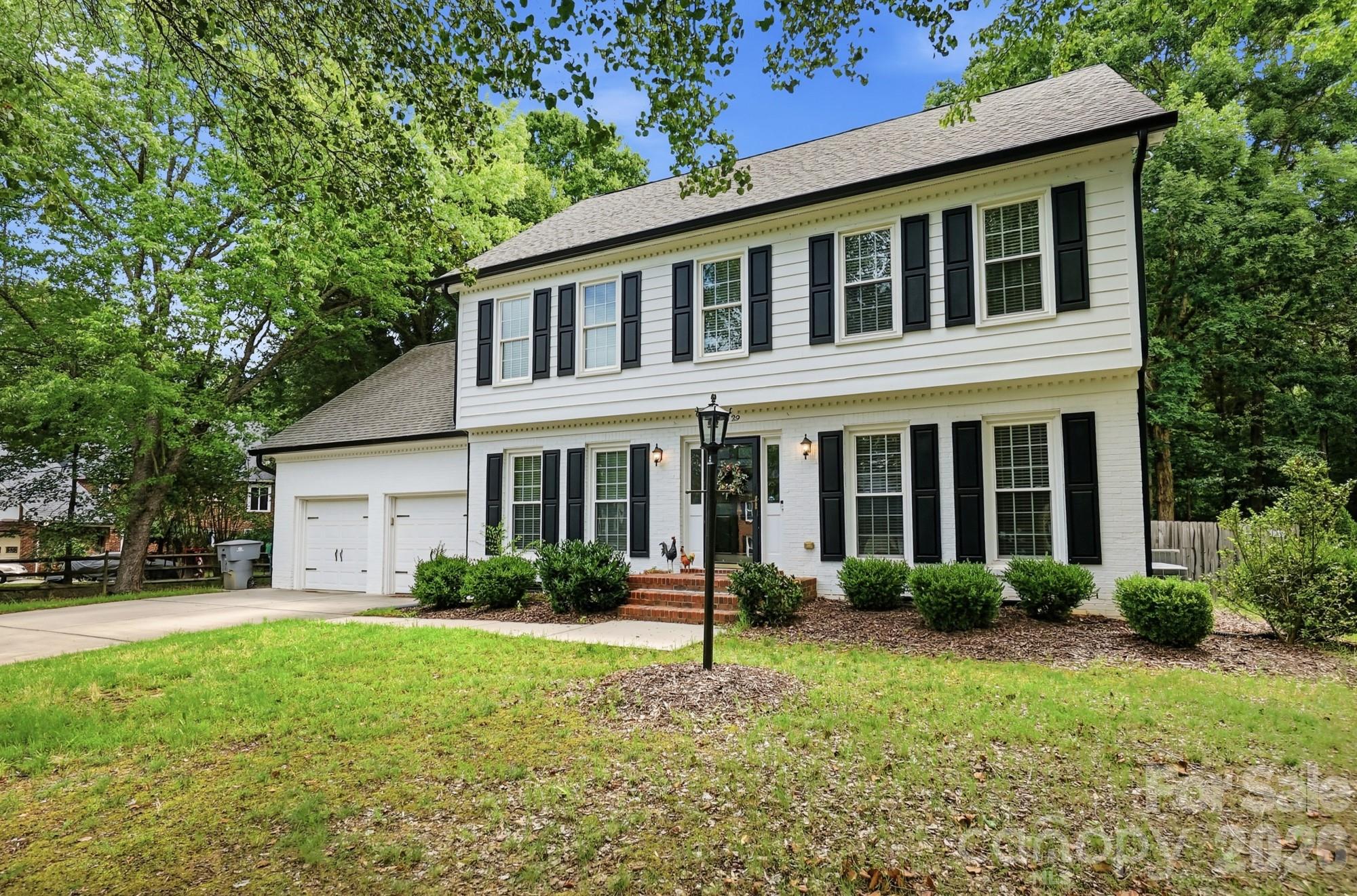 10129 Hanover Glen Road — Charlotte
