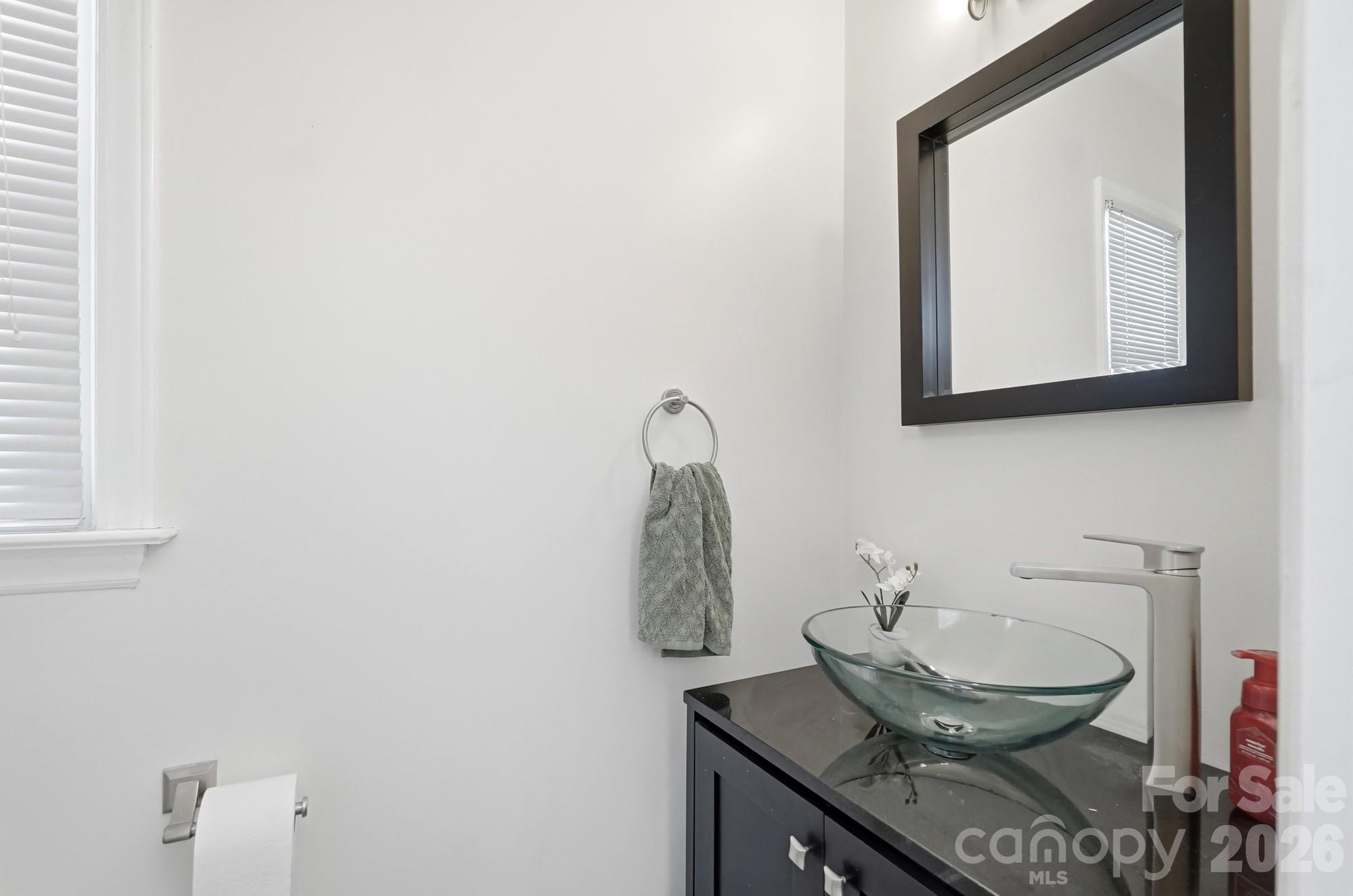 10129 Hanover Glen Road — Charlotte