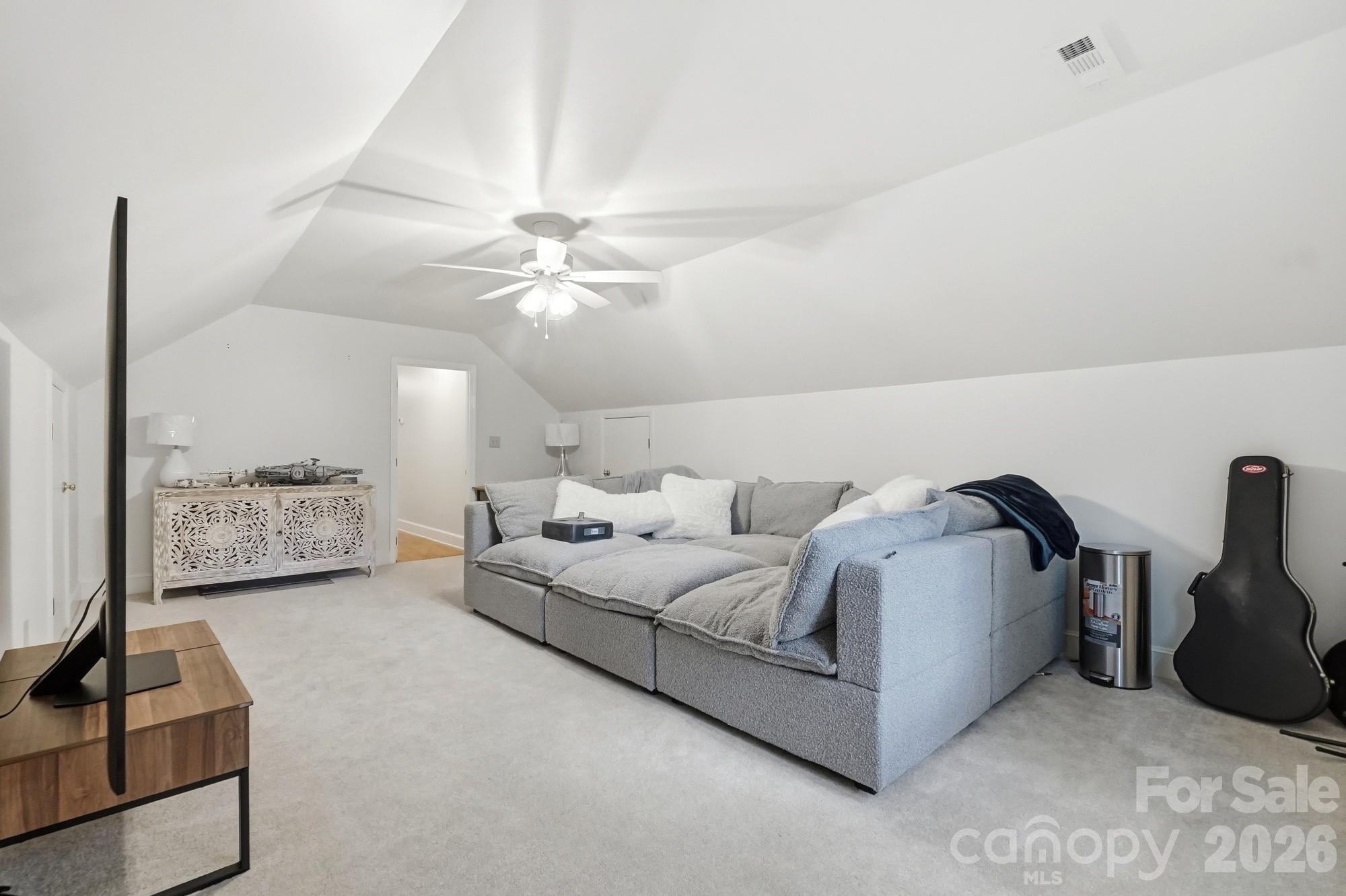 10129 Hanover Glen Road — Charlotte
