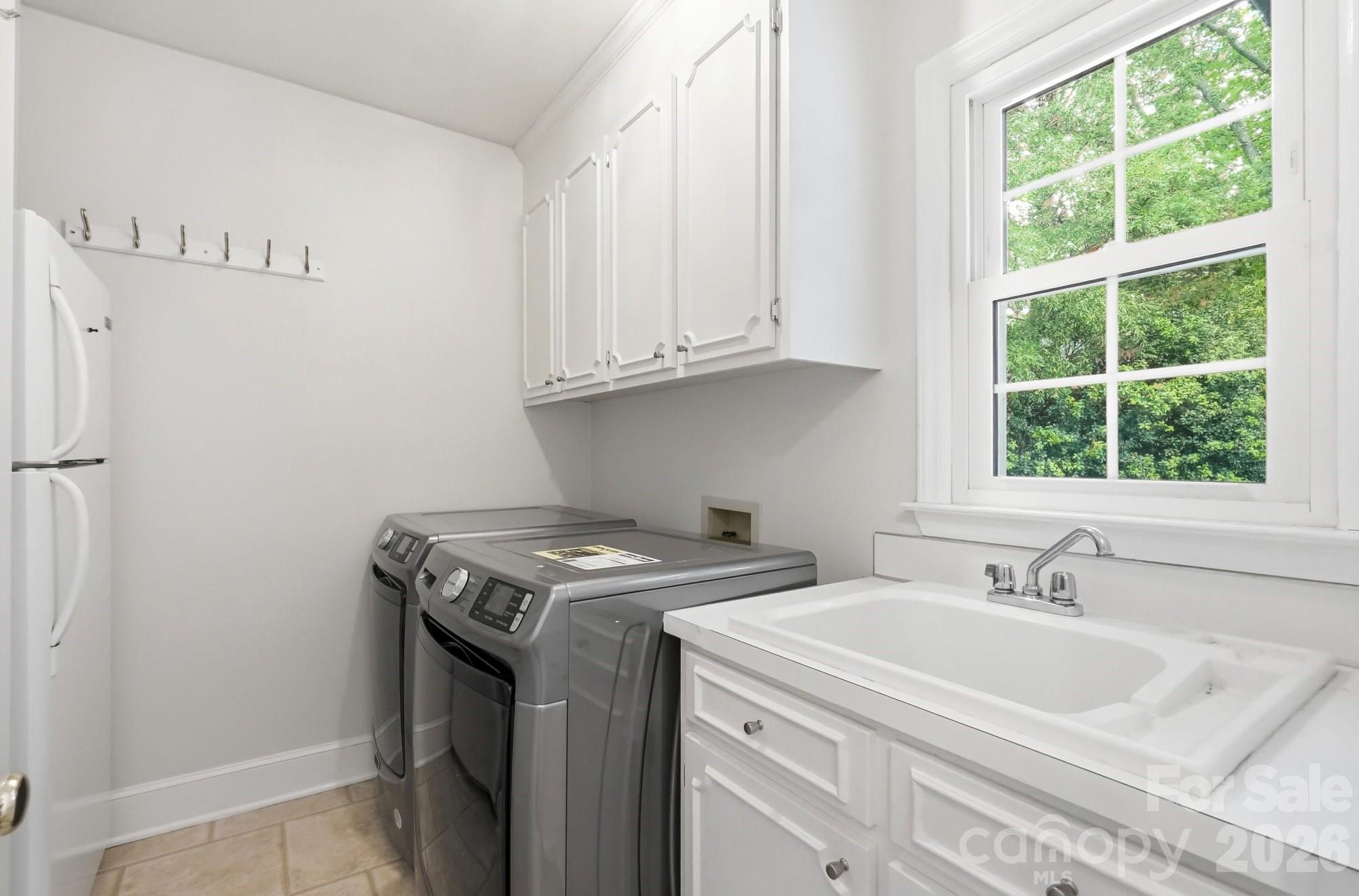 10129 Hanover Glen Road — Charlotte