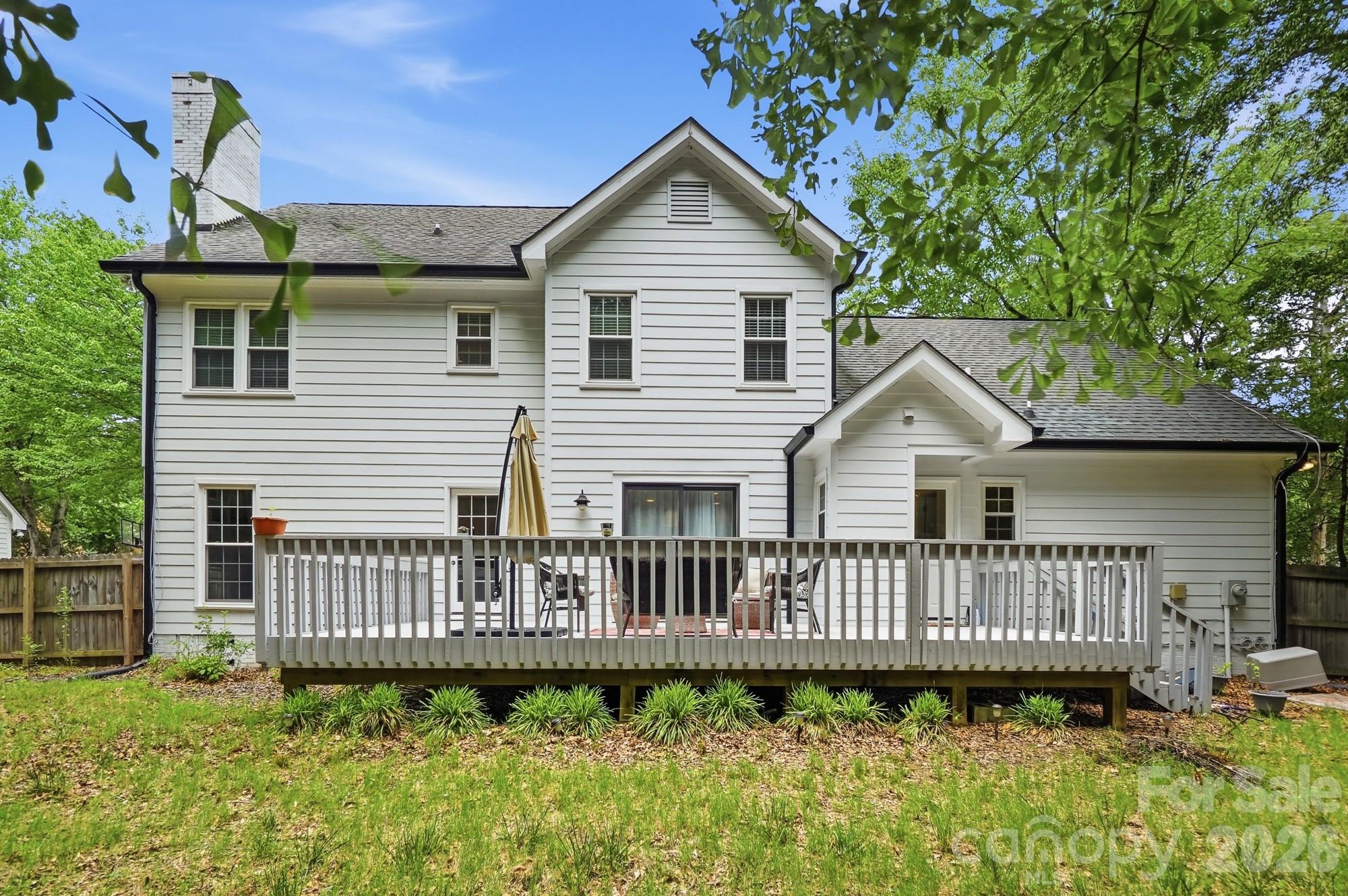 10129 Hanover Glen Road — Charlotte