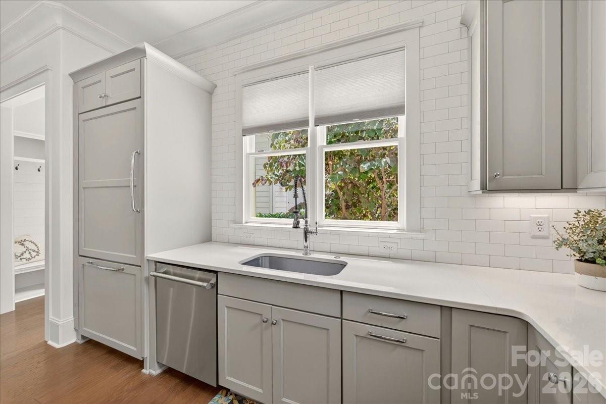 748 Ellsworth Road — Charlotte