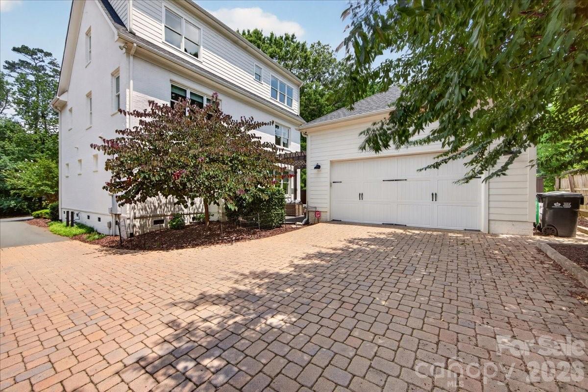 748 Ellsworth Road — Charlotte