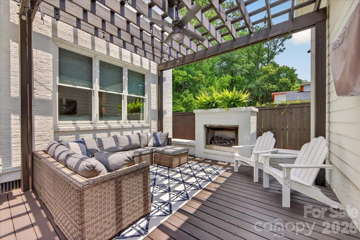 748 Ellsworth Road — Charlotte