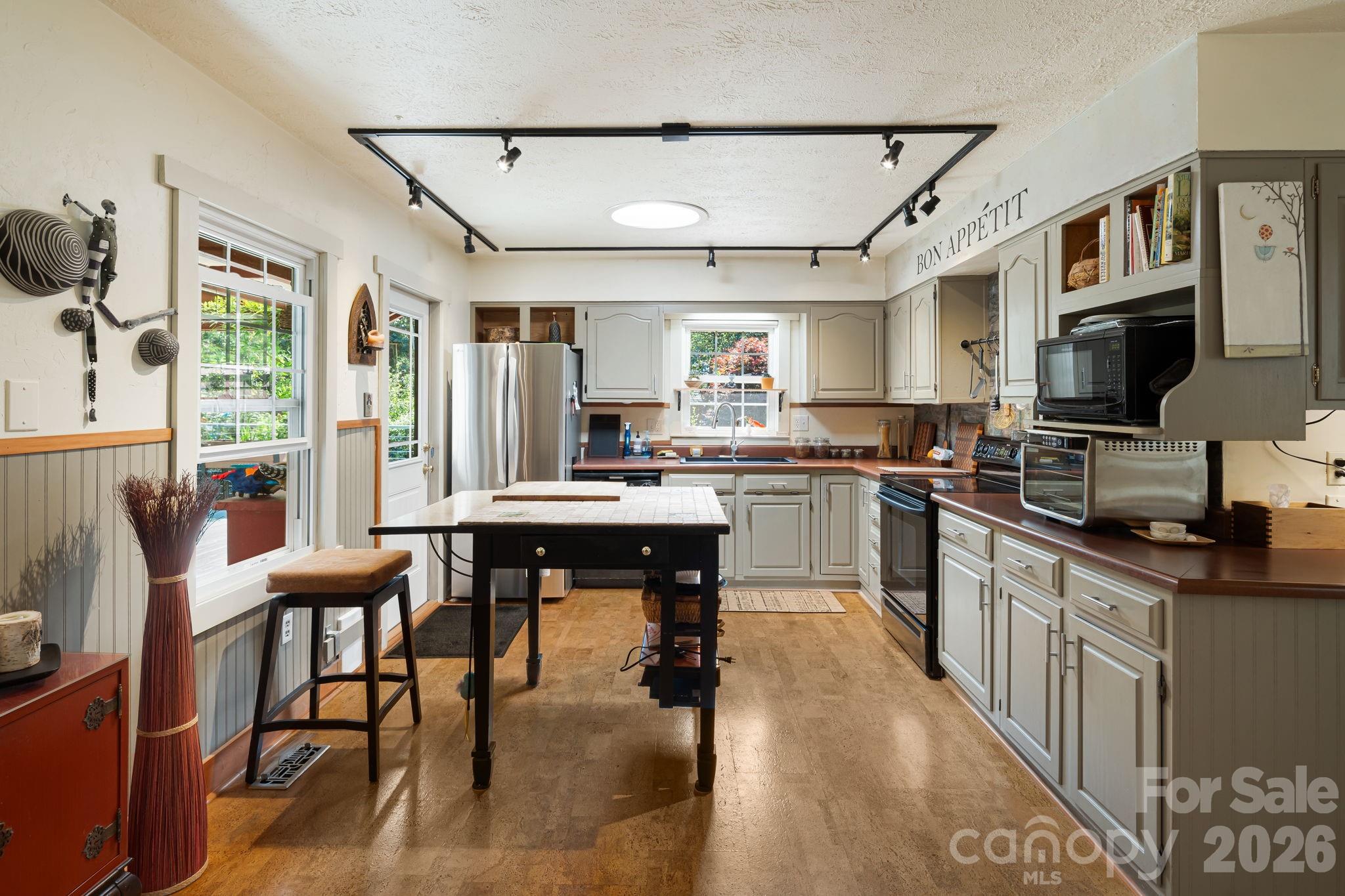 43 Chadwick Wade Drive — Asheville