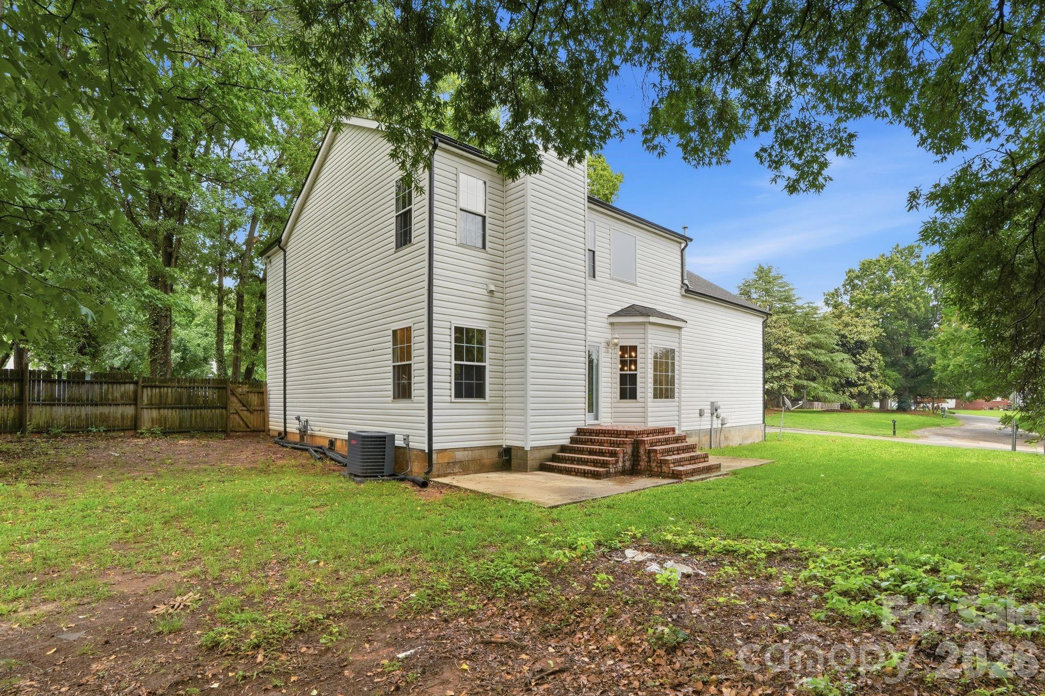 5846 Hanna Court — Charlotte