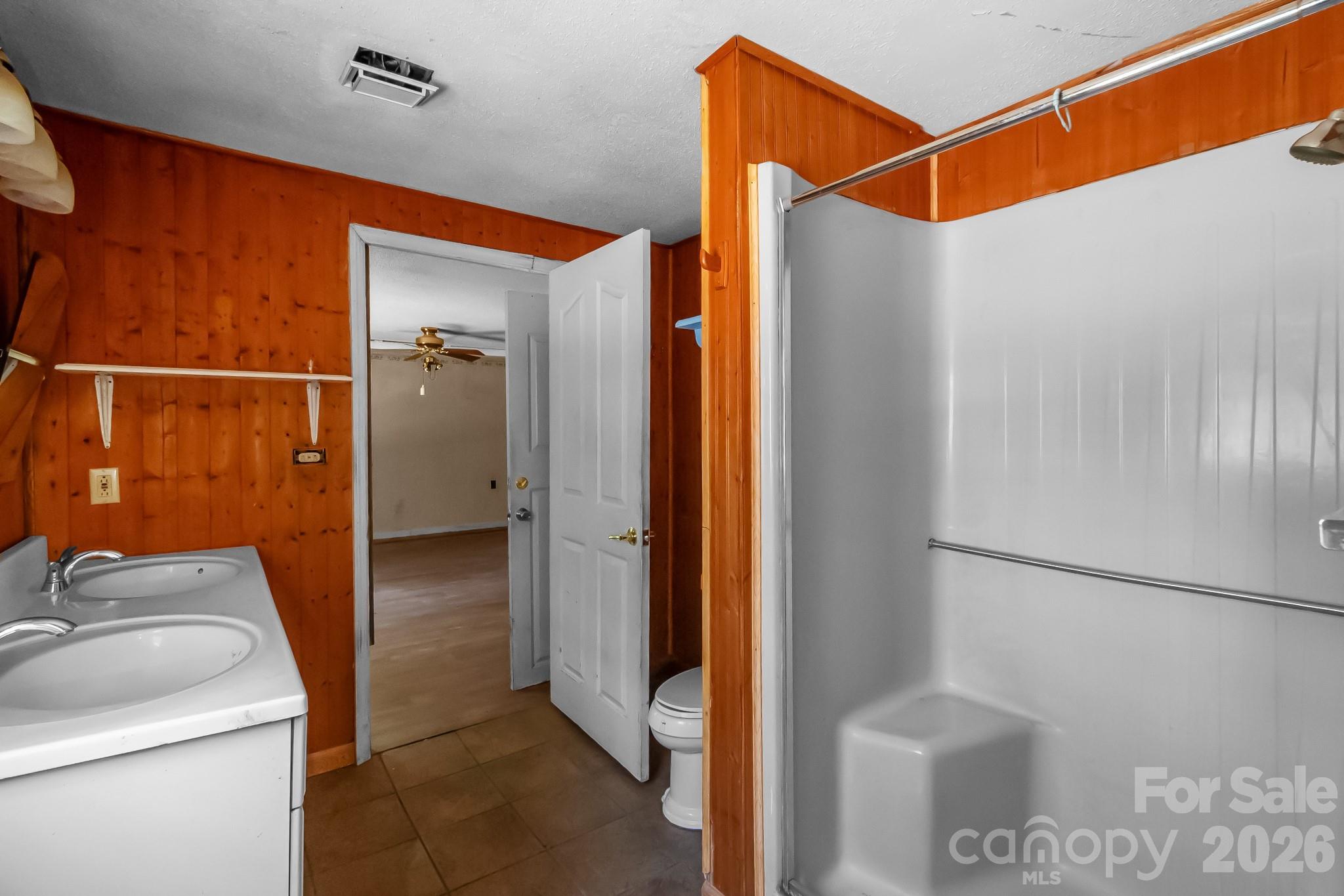 696 A Oak Ridge Church Road — Kershaw