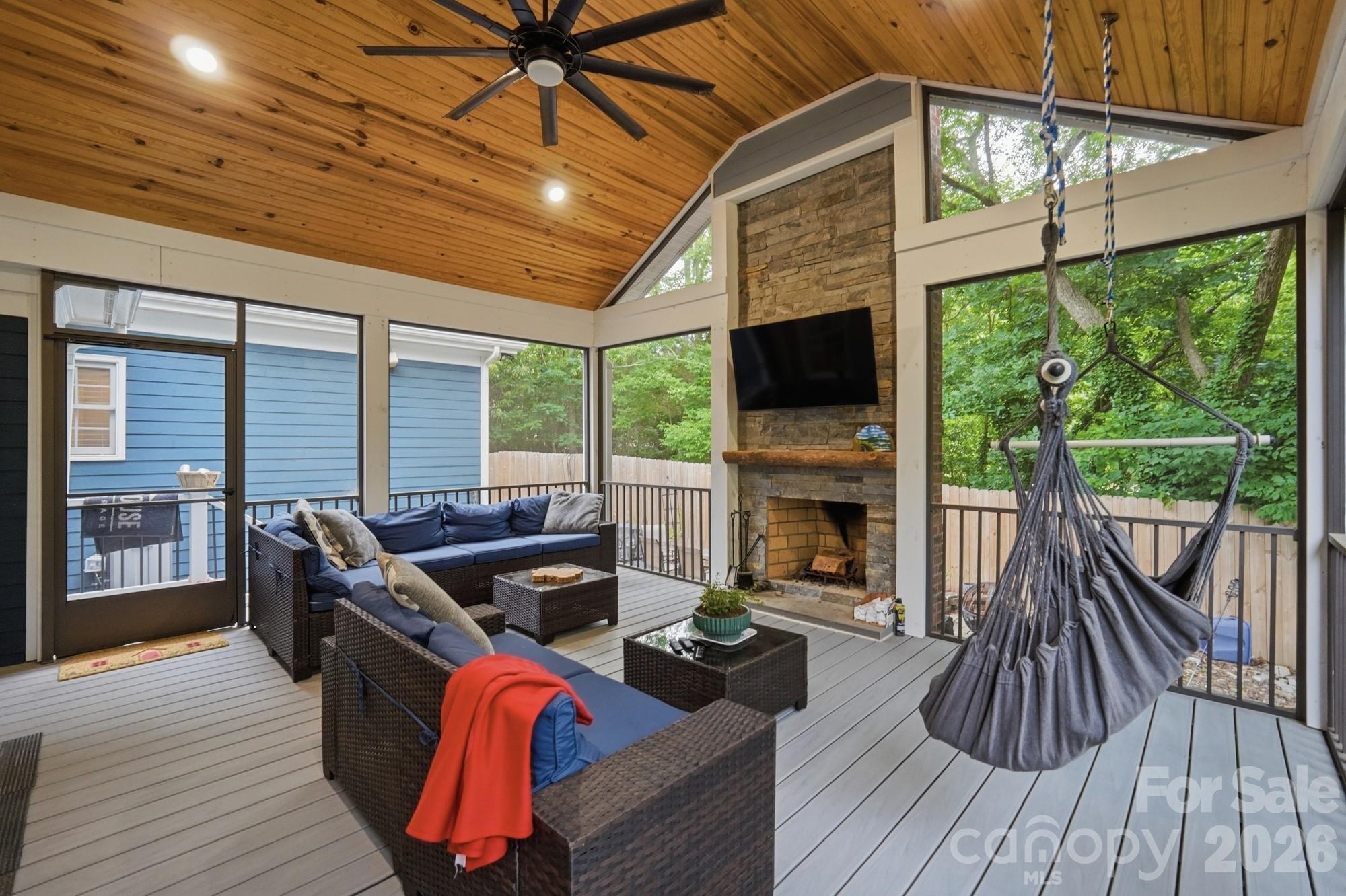 7702 Spanish Oaks Drive — Waxhaw