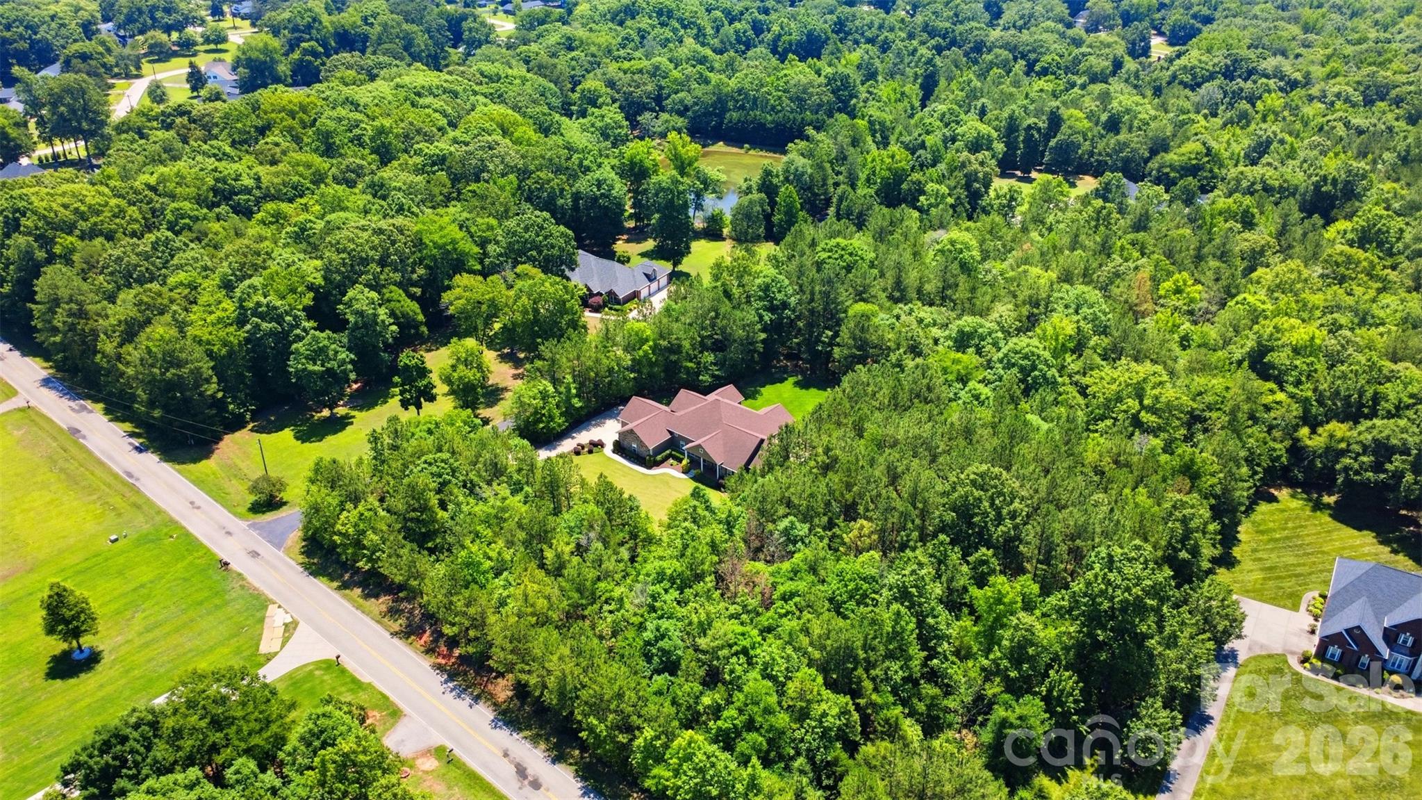2006 Eagle Point Estate — Lancaster