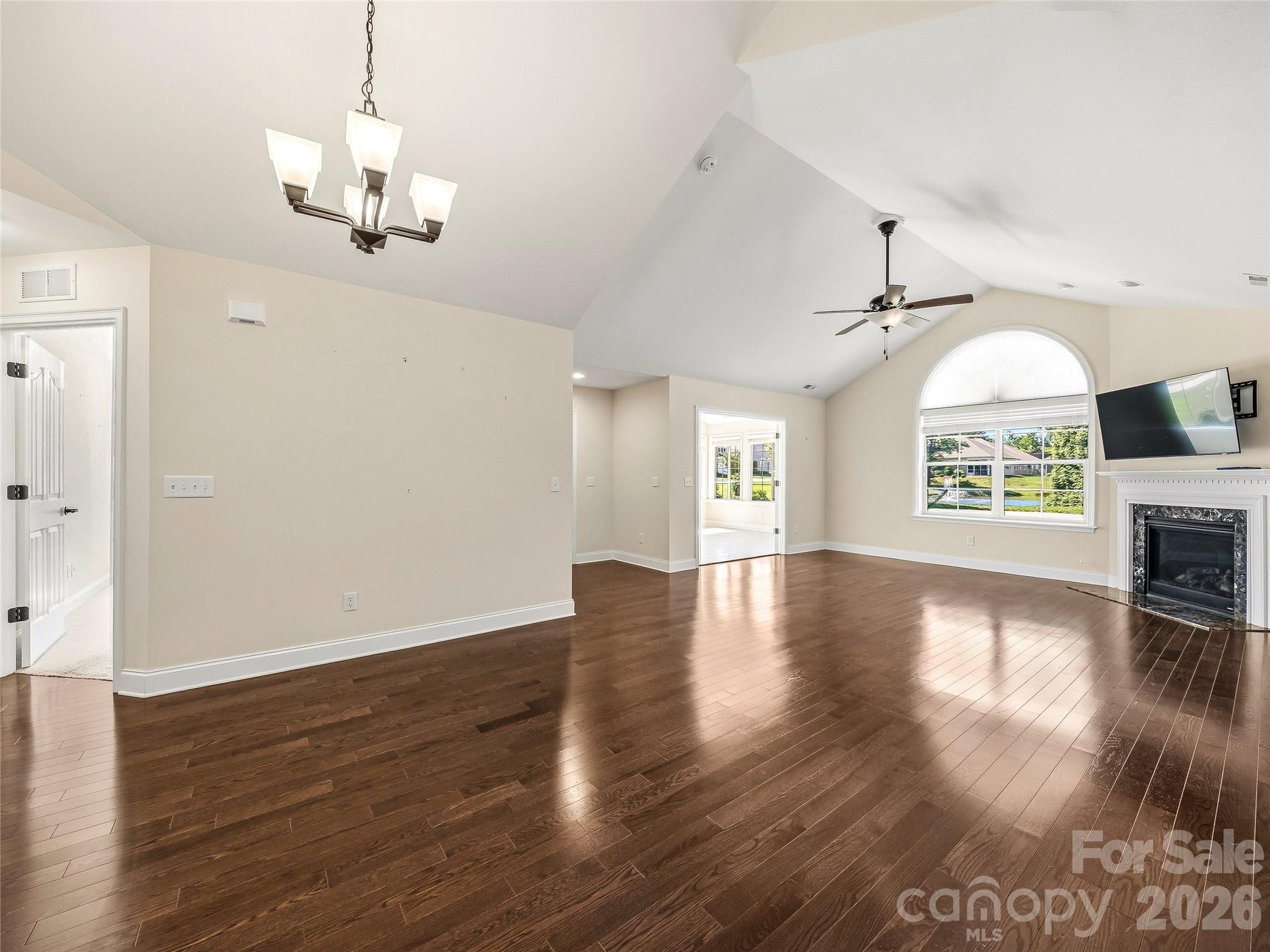 426 Summerfield Place — Flat Rock