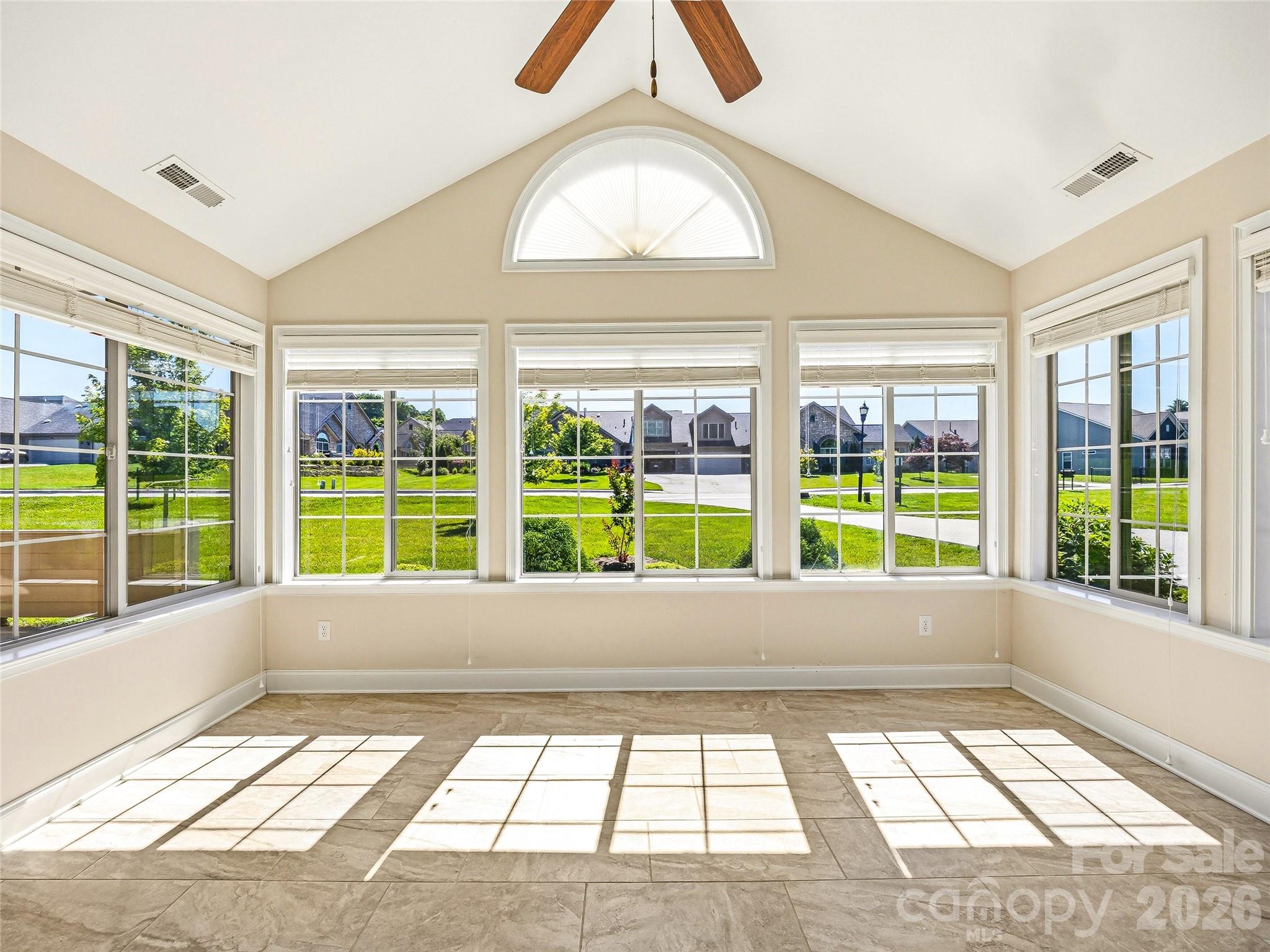 426 Summerfield Place — Flat Rock