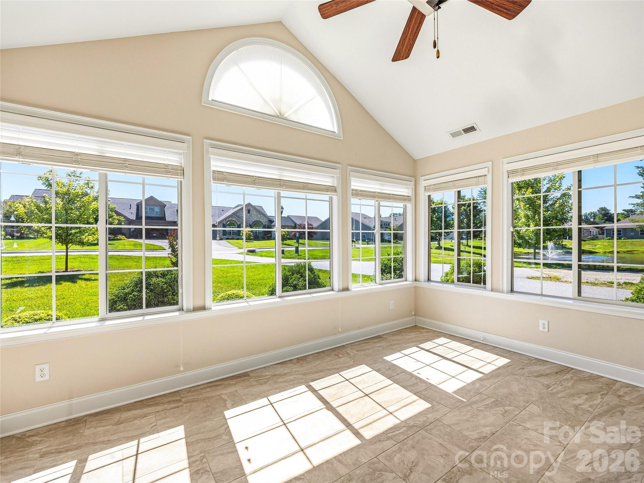 426 Summerfield Place — Flat Rock