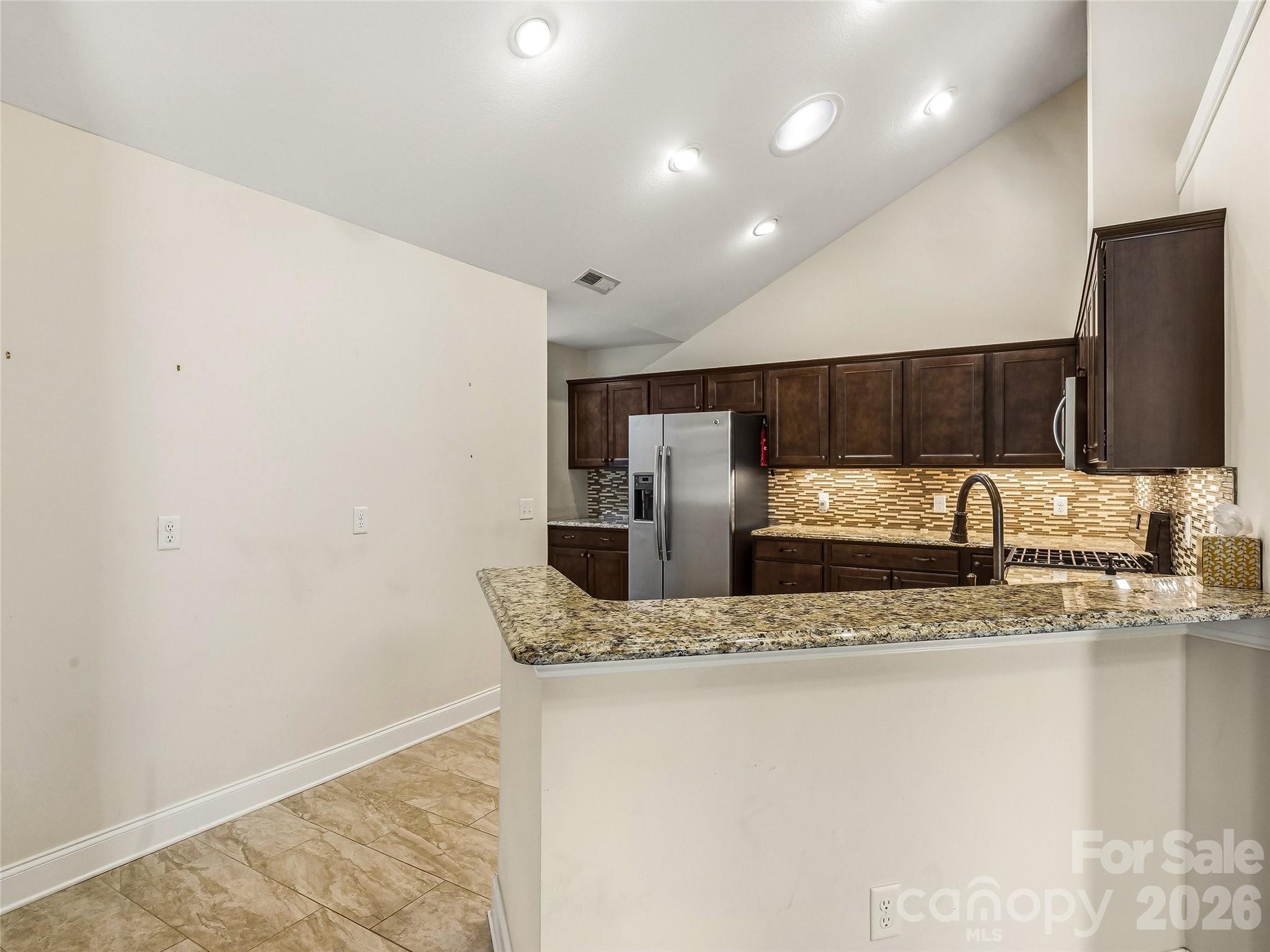 426 Summerfield Place — Flat Rock