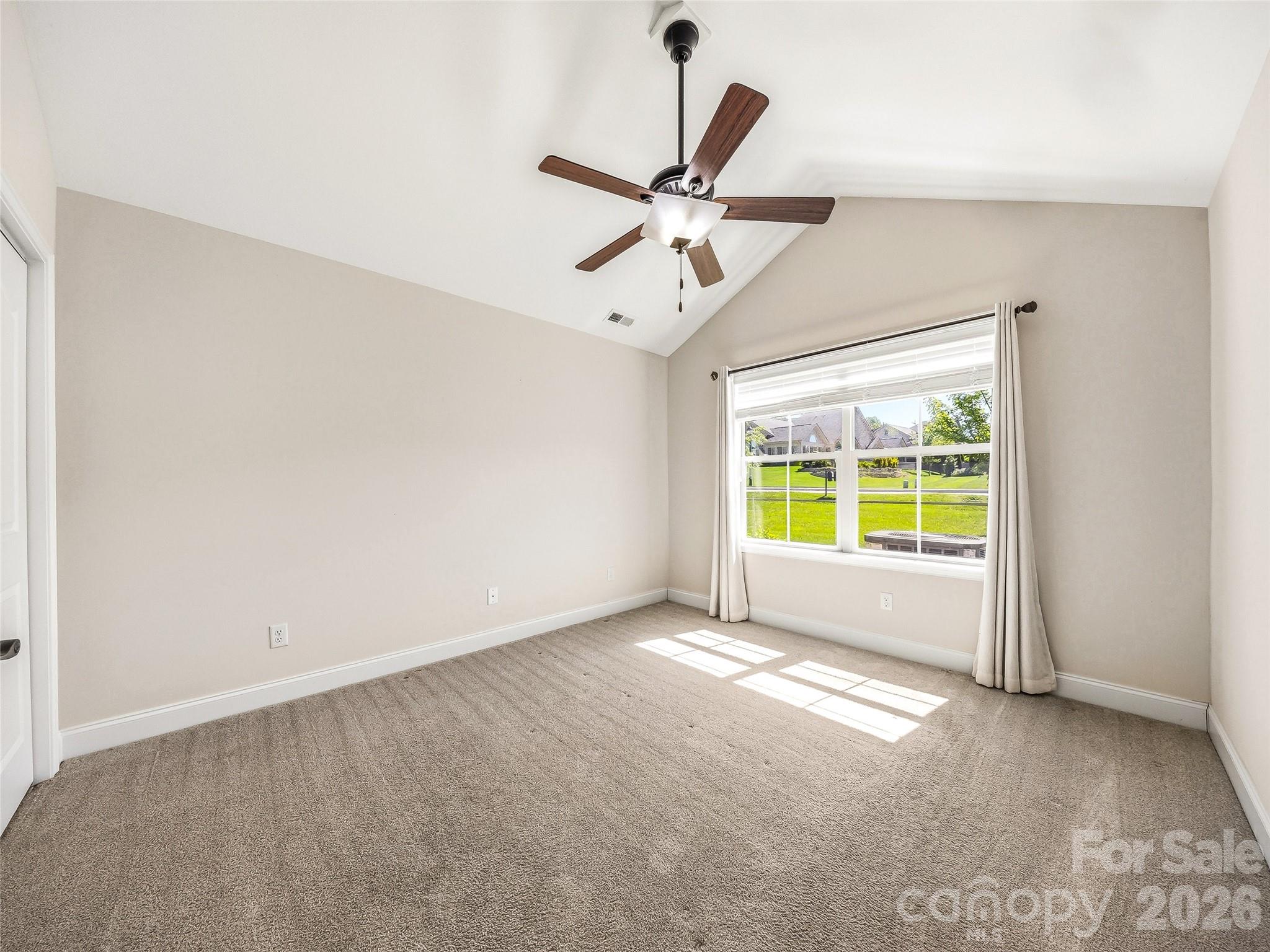 426 Summerfield Place — Flat Rock