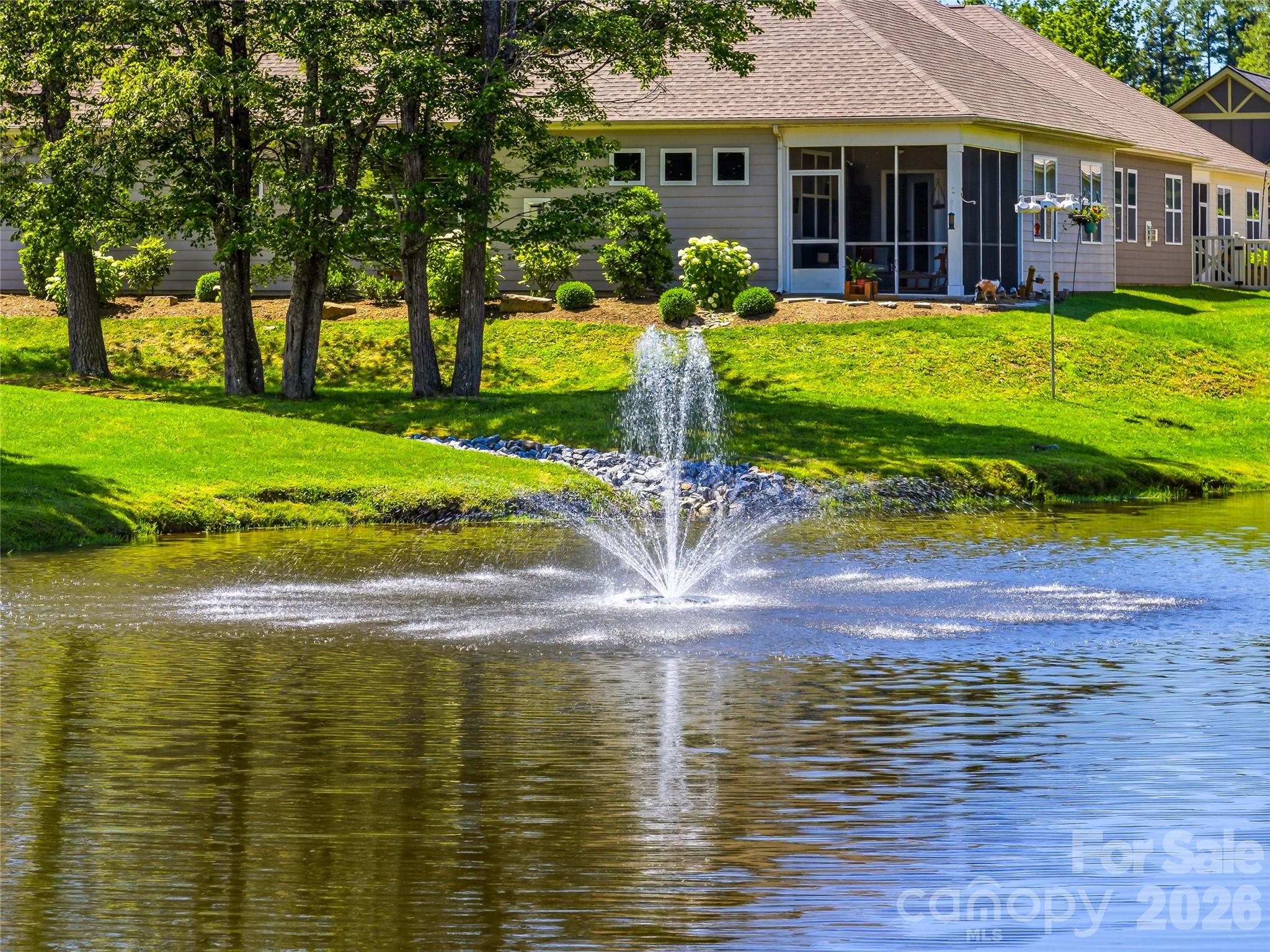 426 Summerfield Place — Flat Rock