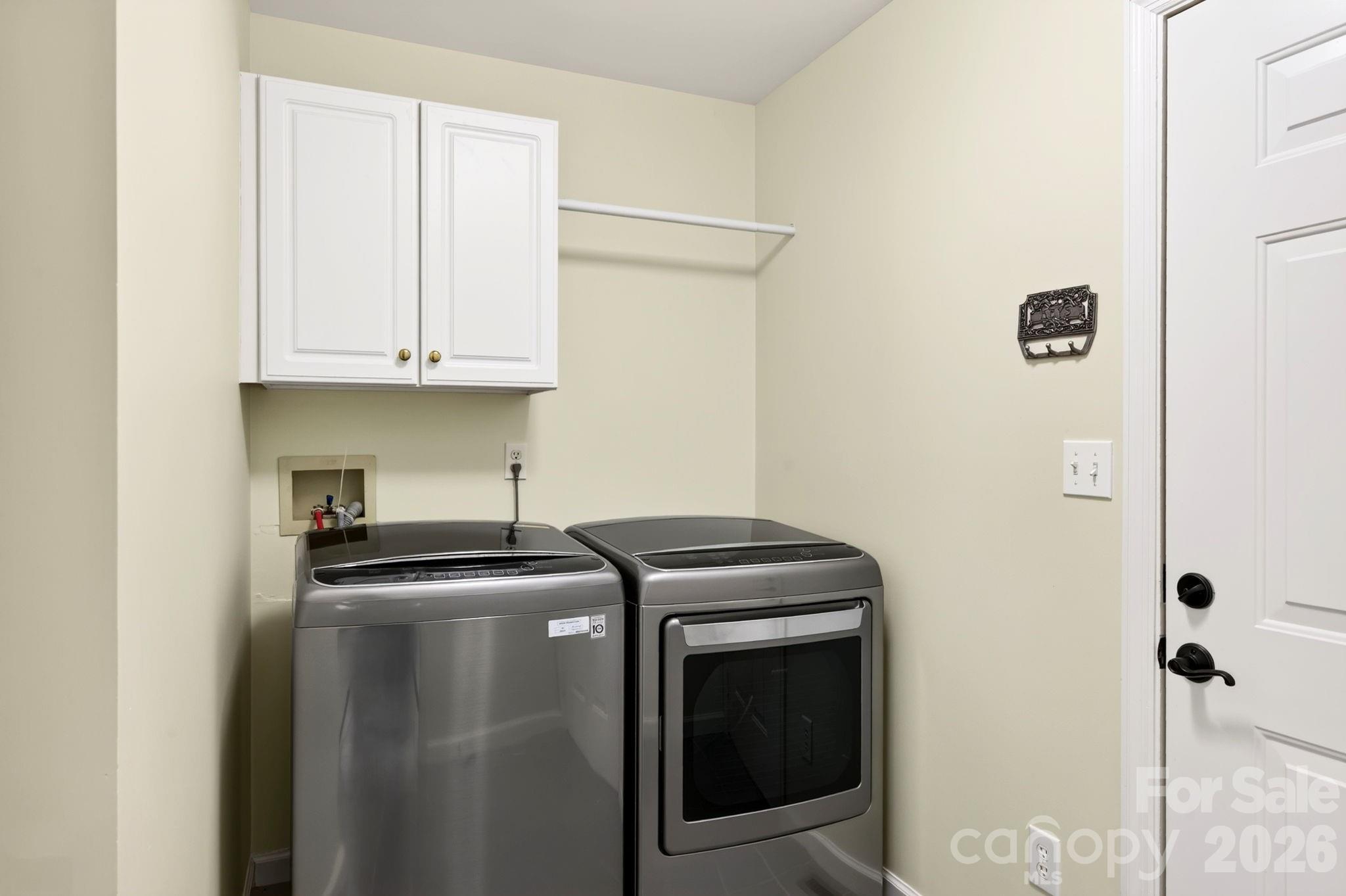168 Overlook Drive — Flat Rock