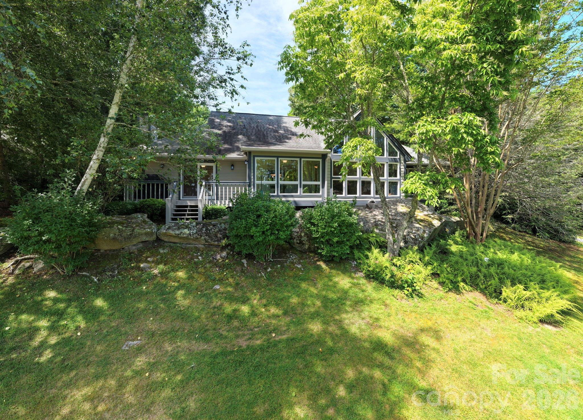 168 Overlook Drive — Flat Rock
