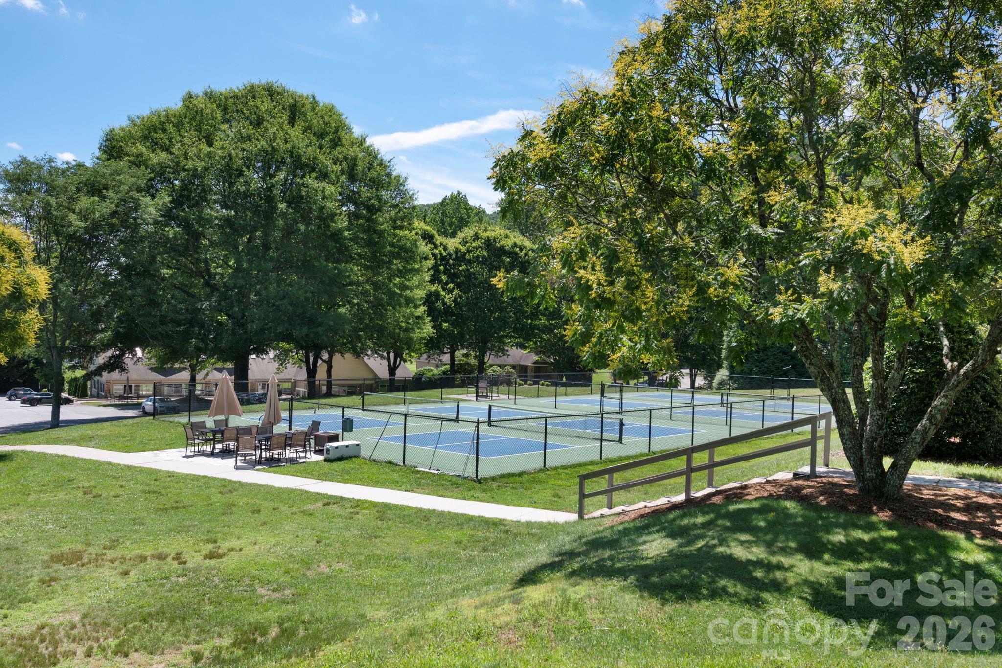 168 Overlook Drive — Flat Rock