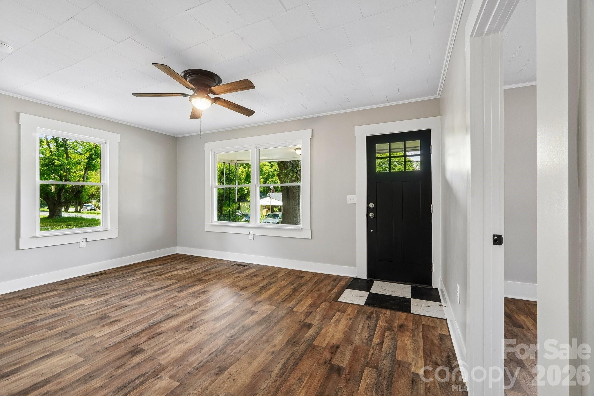 701 N Scruggs Street — Gastonia