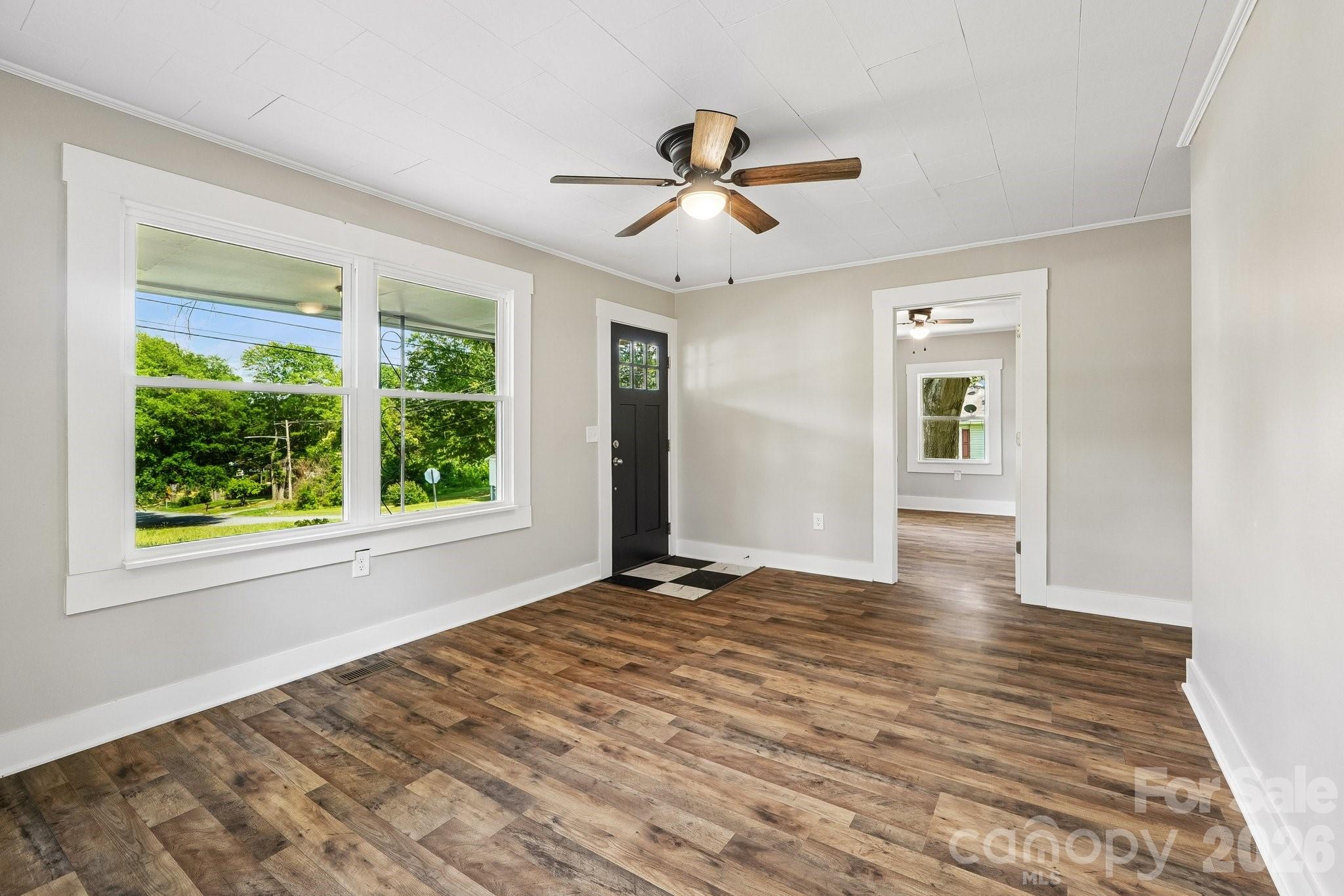 701 N Scruggs Street — Gastonia