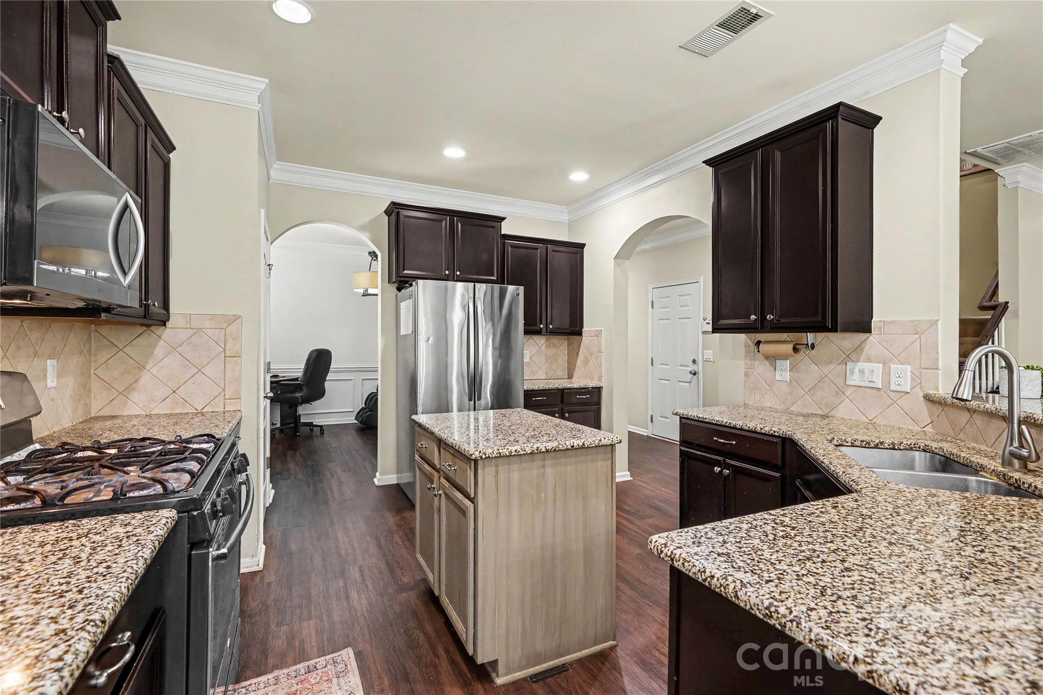 9530 Reid Hall Lane — Matthews