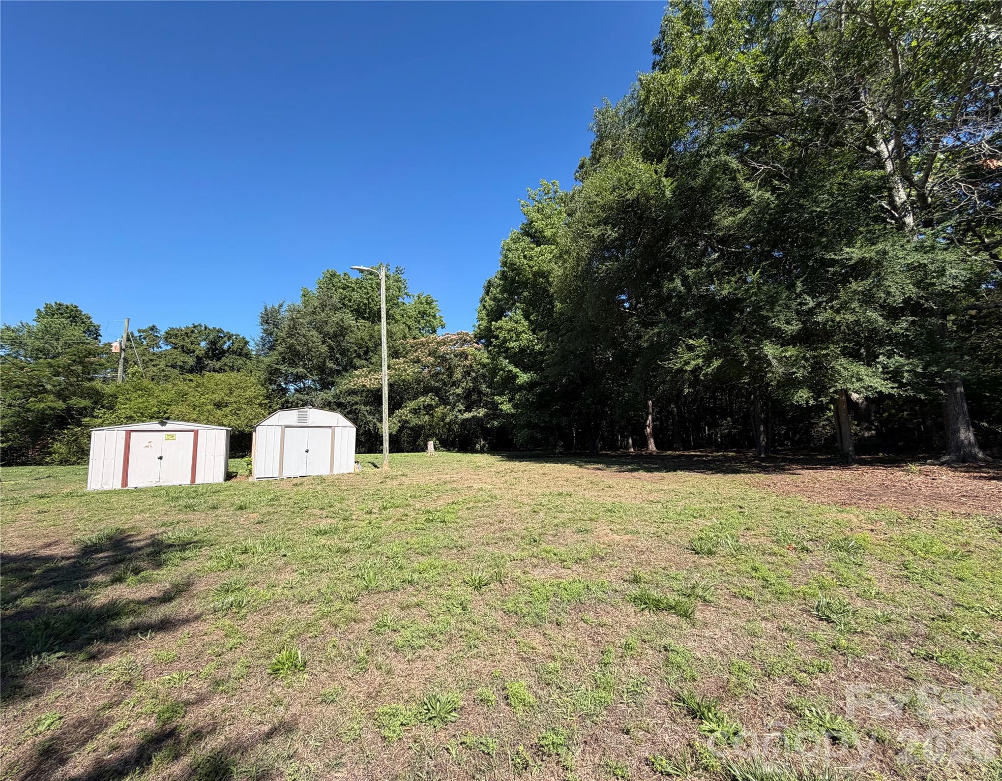 438 Hall Spencer Road — Catawba