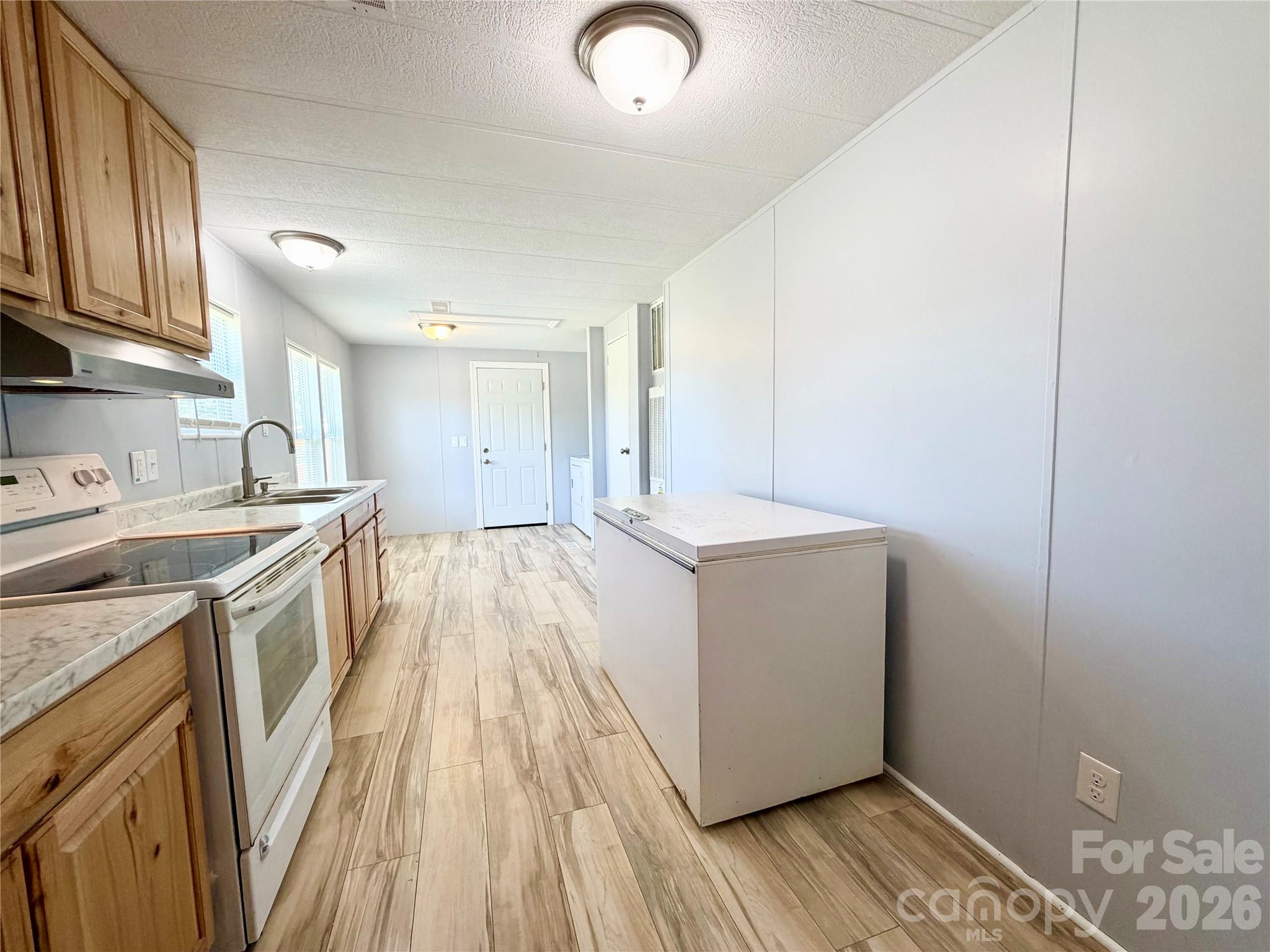 438 Hall Spencer Road — Catawba