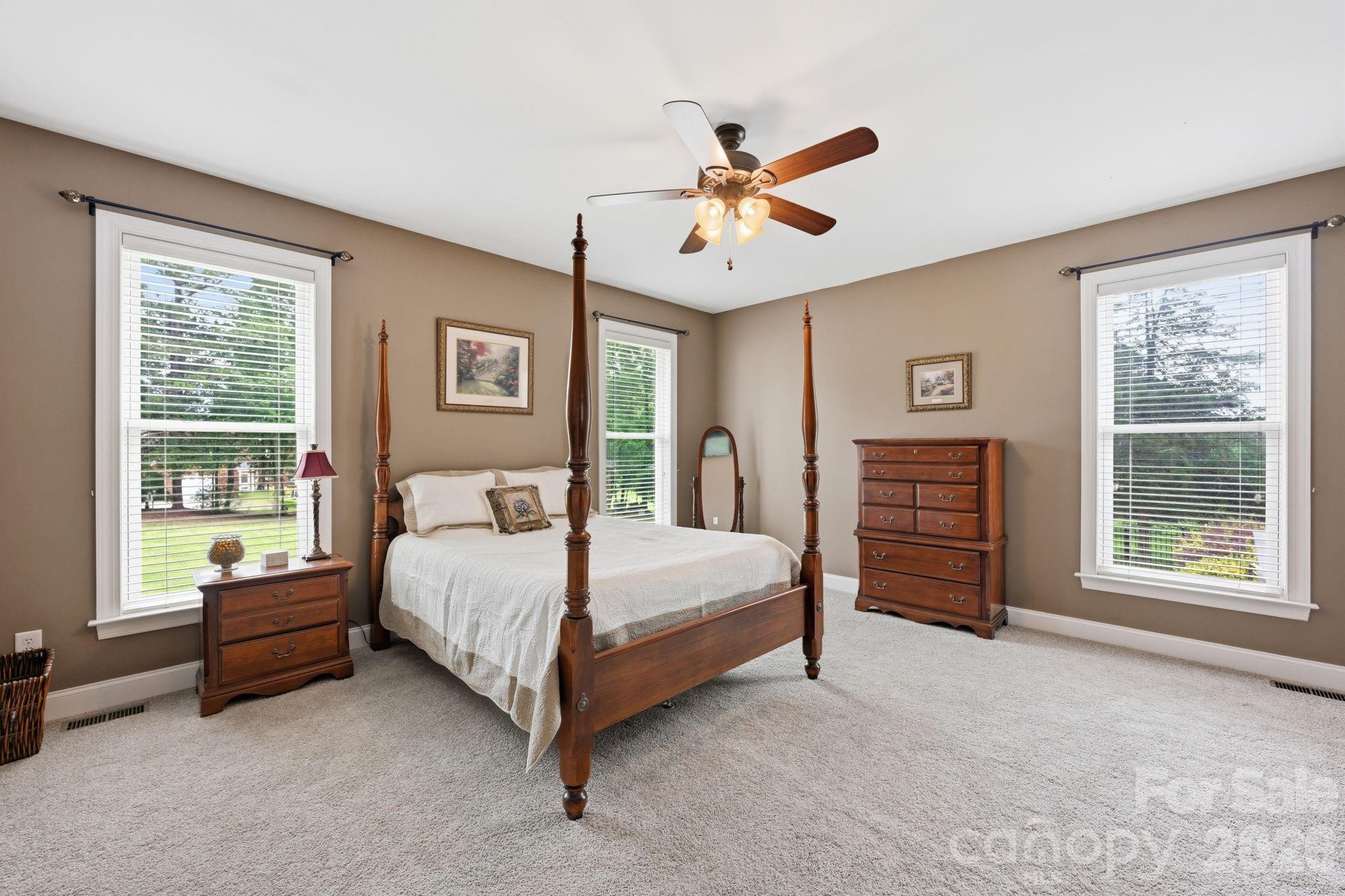 132 Monarch Lane — Mooresville
