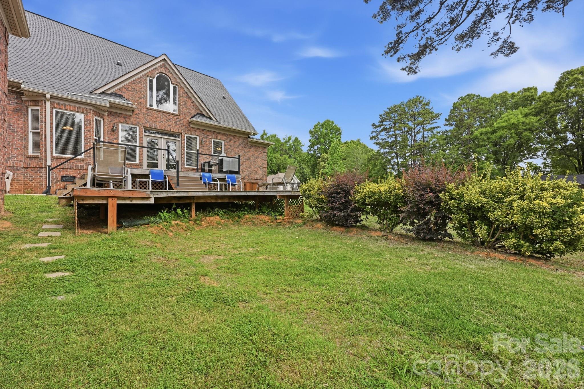 132 Monarch Lane — Mooresville