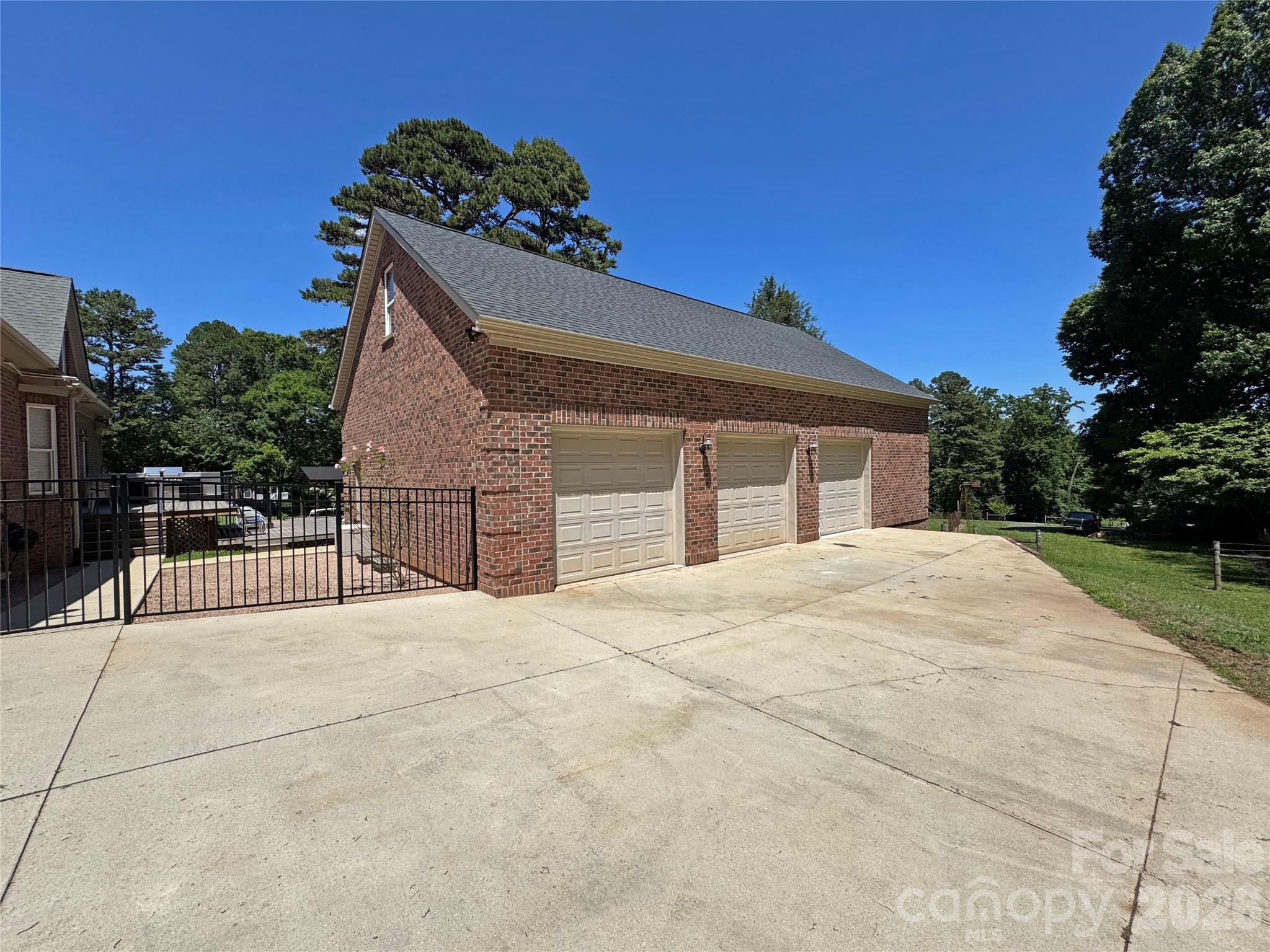 132 Monarch Lane — Mooresville